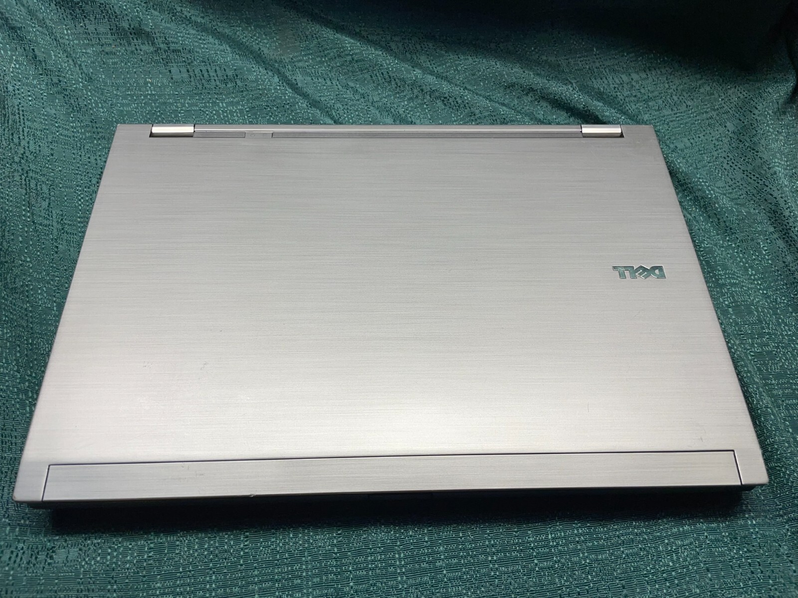 Dell Latitude E6510 i5-540M @2.53GHz 8GB RAM 15.6″ 250GB HDD w/ Power Adapter