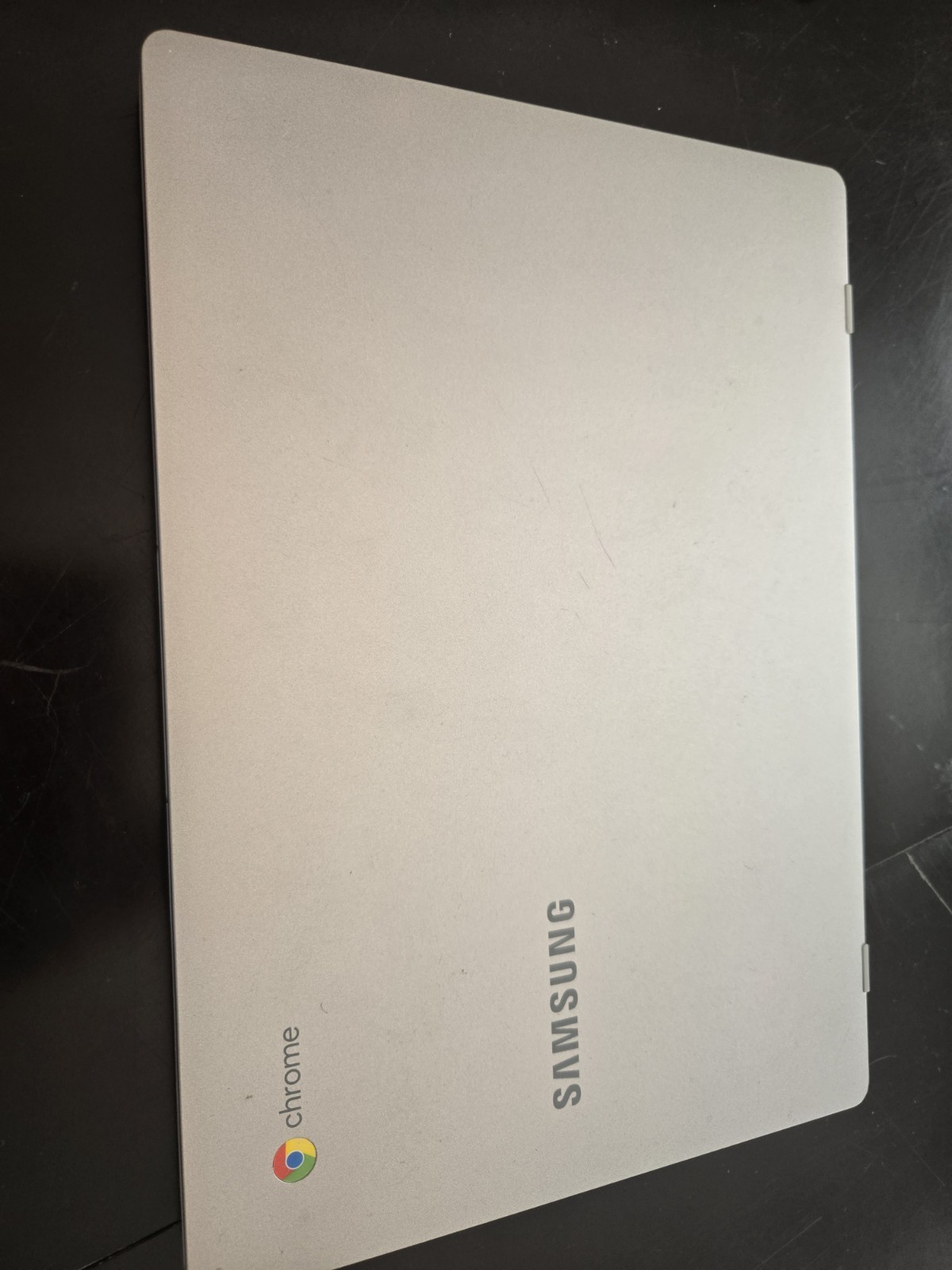 Samsung Chromebook 4 11.6″ (XE310XBA) – Silver – Platinum Titan – with Charger