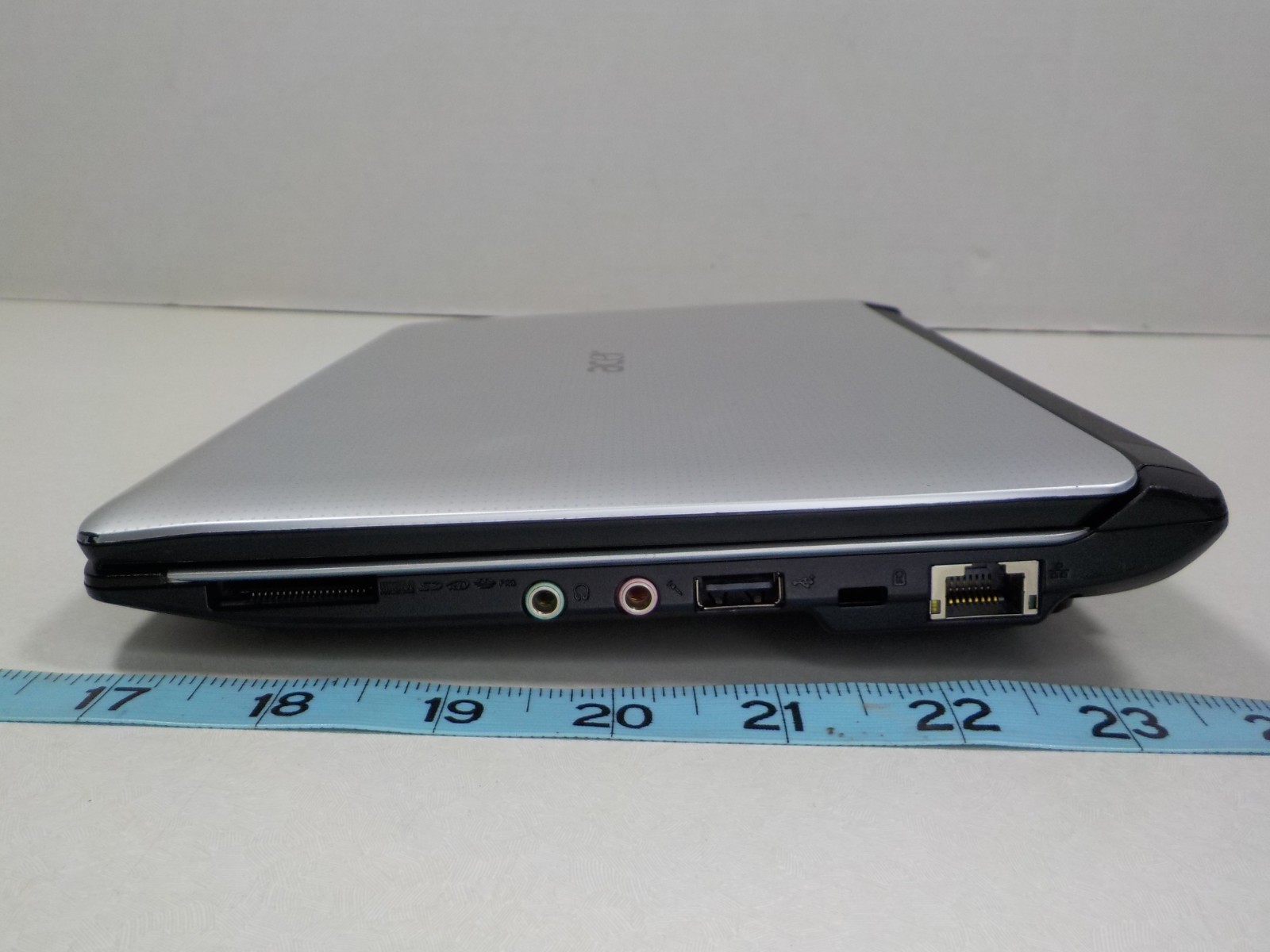 Acer Aspire One NAV50 10.1″ Laptop Netbook Computer Windows 7 160GB 1GB RAM 1.66