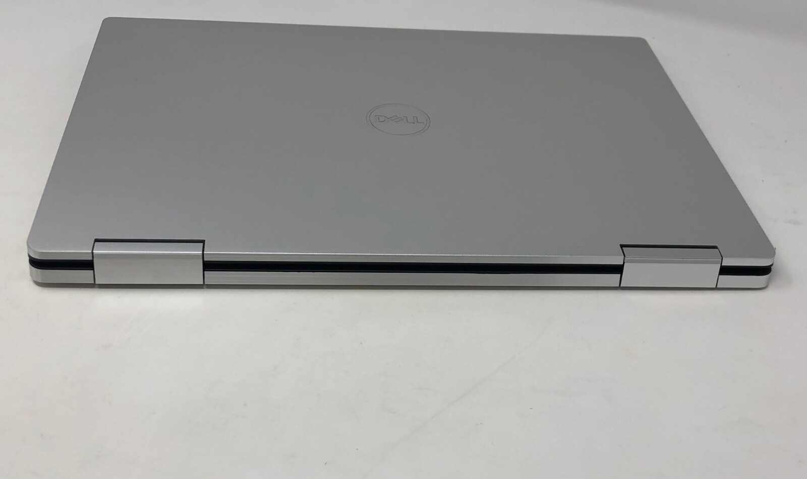 Dell XPS 13 7390 2-IN-1 13″ FHD+ Touch Quad Core i7 10th GEN 256GB SSD 16GB RAM