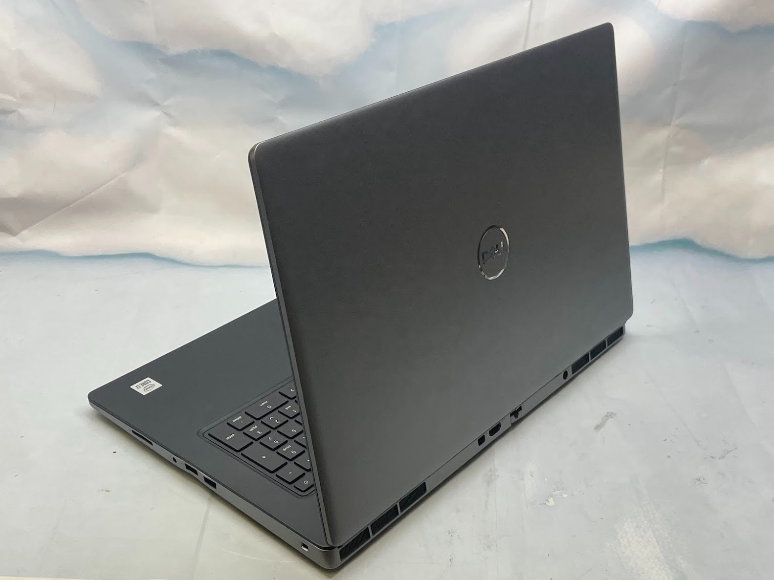 Dell Precision 7750 | i7-10750H 2.70GHz | 8GB RAM | 256GB NVME SSD w/ AC