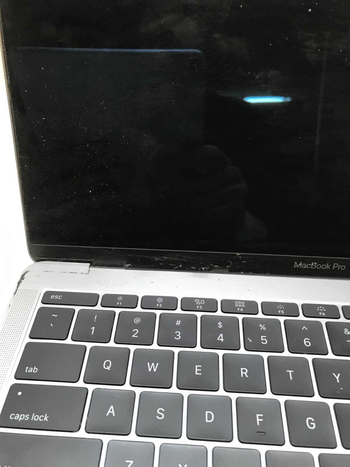 Apple MacBook Pro 2016 A1708 Chassis NO MOTHERBOARD For Parts No Battery – -DW