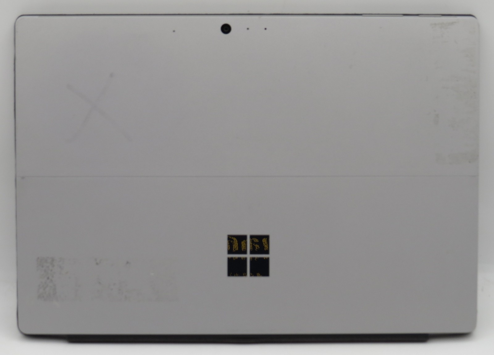 Microsoft Surface Pro 4 | i5-6300U@2.4GHz 8GB RAM 12″ 256GB HD No OS/AC