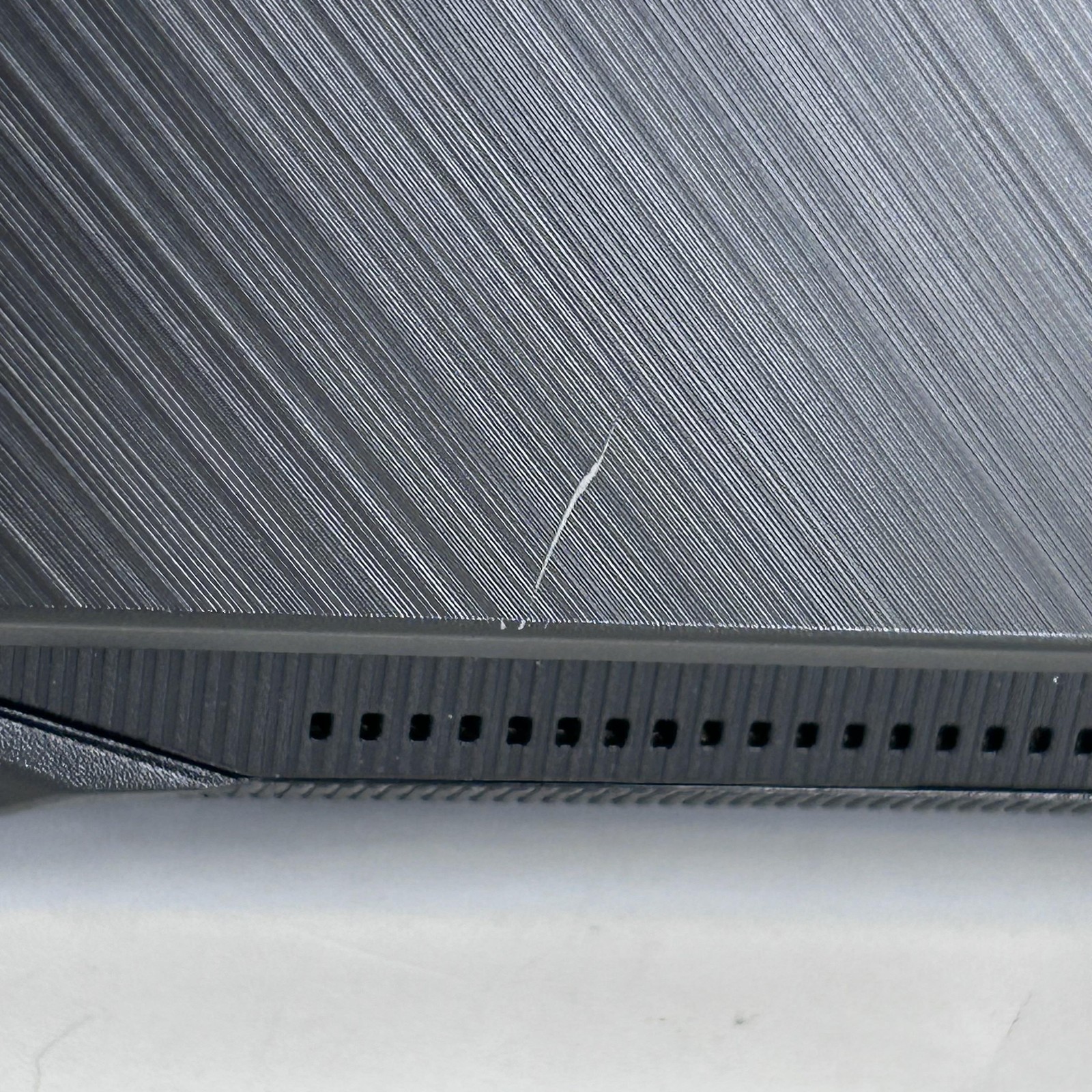 Asus TUF F17 17.3 FHD i5-11400H 2.70GHz 8GB 512GB SSD NVIDIA RTX 2050 Very Good