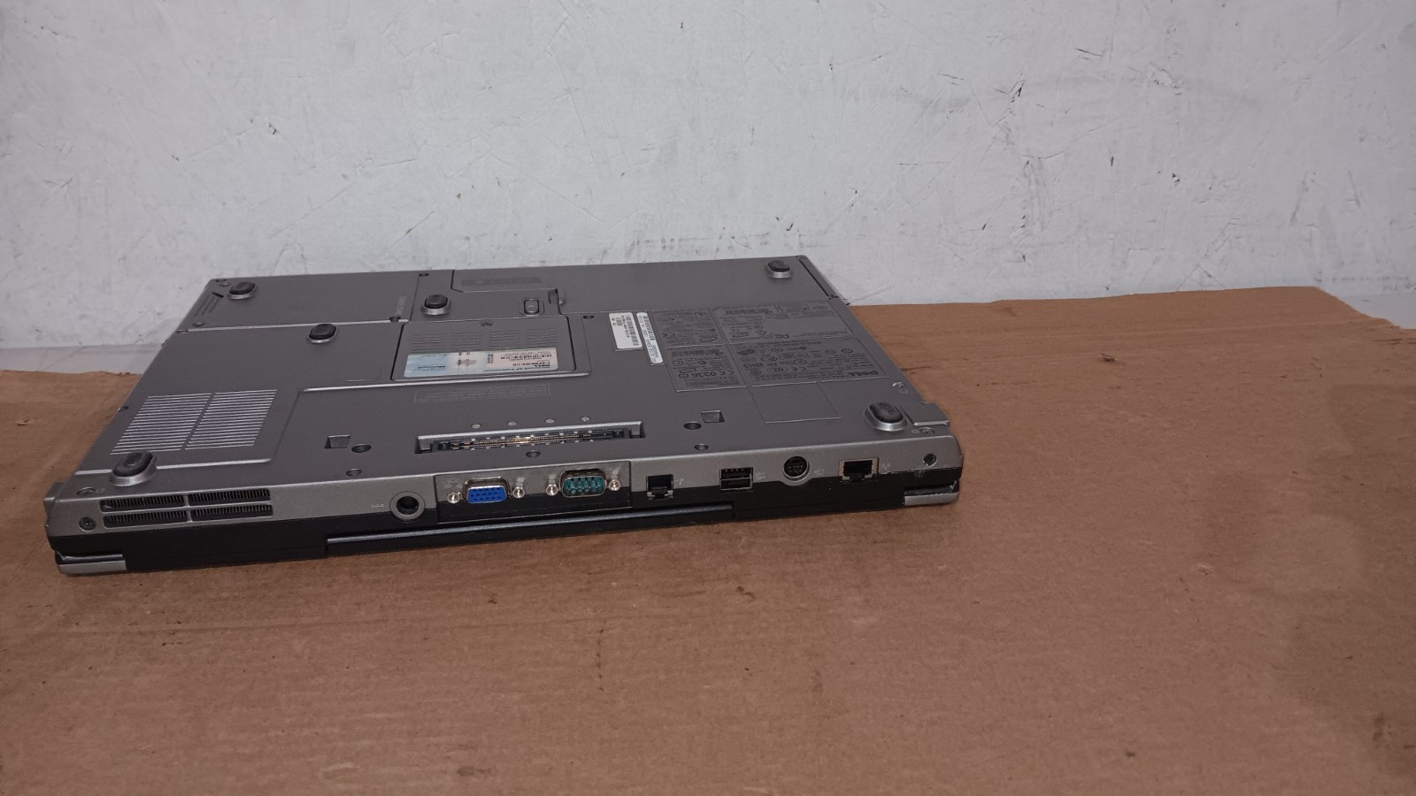 Vintage Dell Latitude D830 D820 Retro XP Gaming Laptop Windows XP pro 4GB Ram