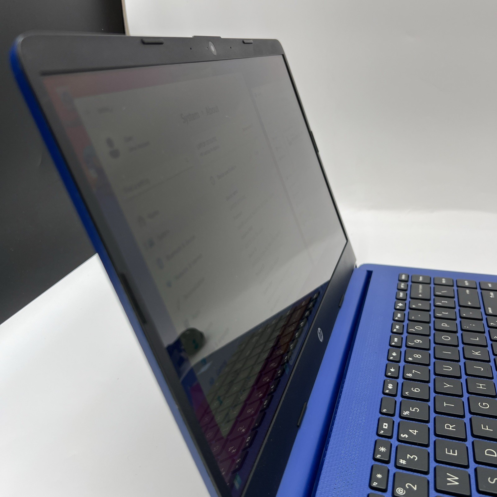 HP Laptop 14-DQ0005DX 14″ HD INTEL CELERON N4020 1.10GHz 4GB RAM 64GB SSD USED