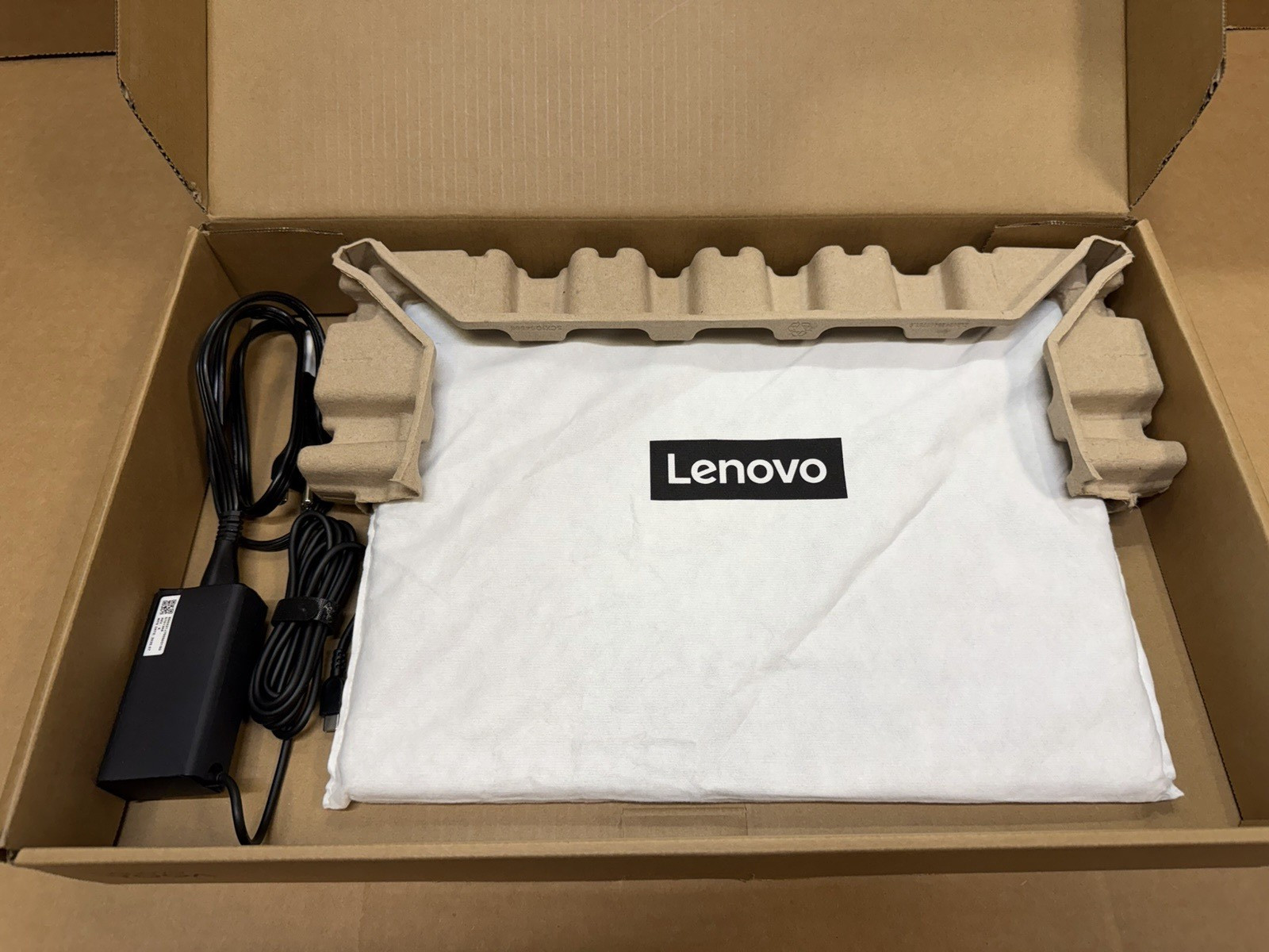 Lenovo Yoga 7 2-in-1 16ILL10 16″ Ultra 5 226V 16GB DDR5 512GB SSD Windows 11H