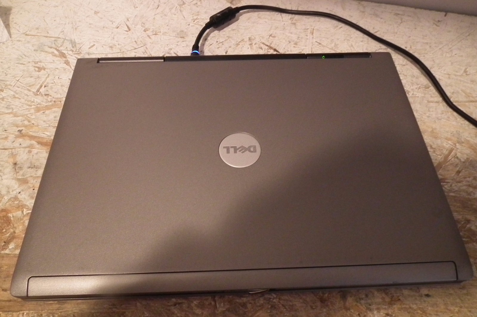Dell D620 Laptop / 1.66ghz / 2gb / Windows XP / WIFI / DVD / very fast! RS232