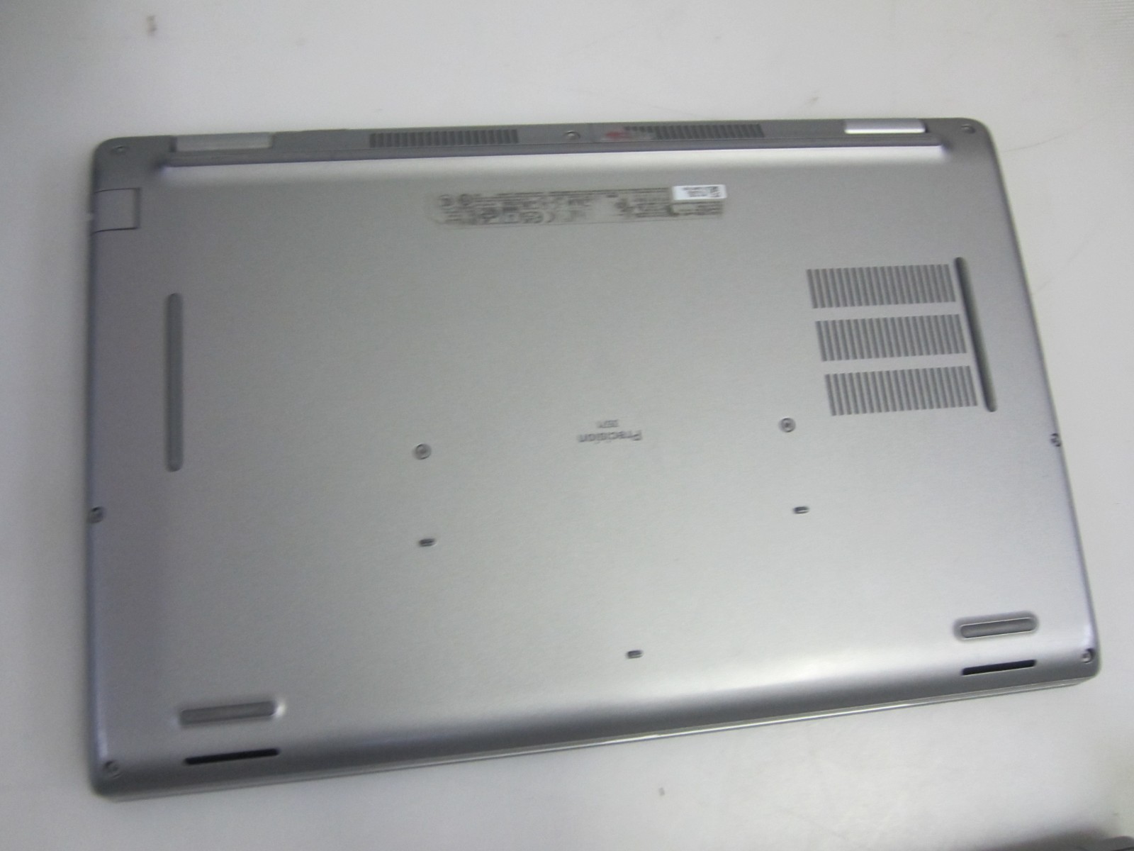 Dell Precision 3571 i7-12800H 3.00GHz 8GB 1TB NVIDIA T800 UBUNTU LAPTOP +AC