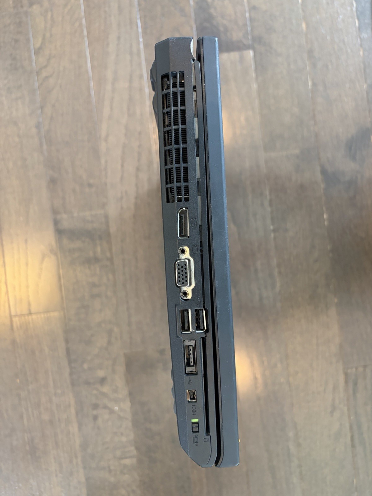 ThinkPad T520 Tested 4GB RAM i5-2520M NO HDD/ODD 9 Cell Battery Classic Keyboard
