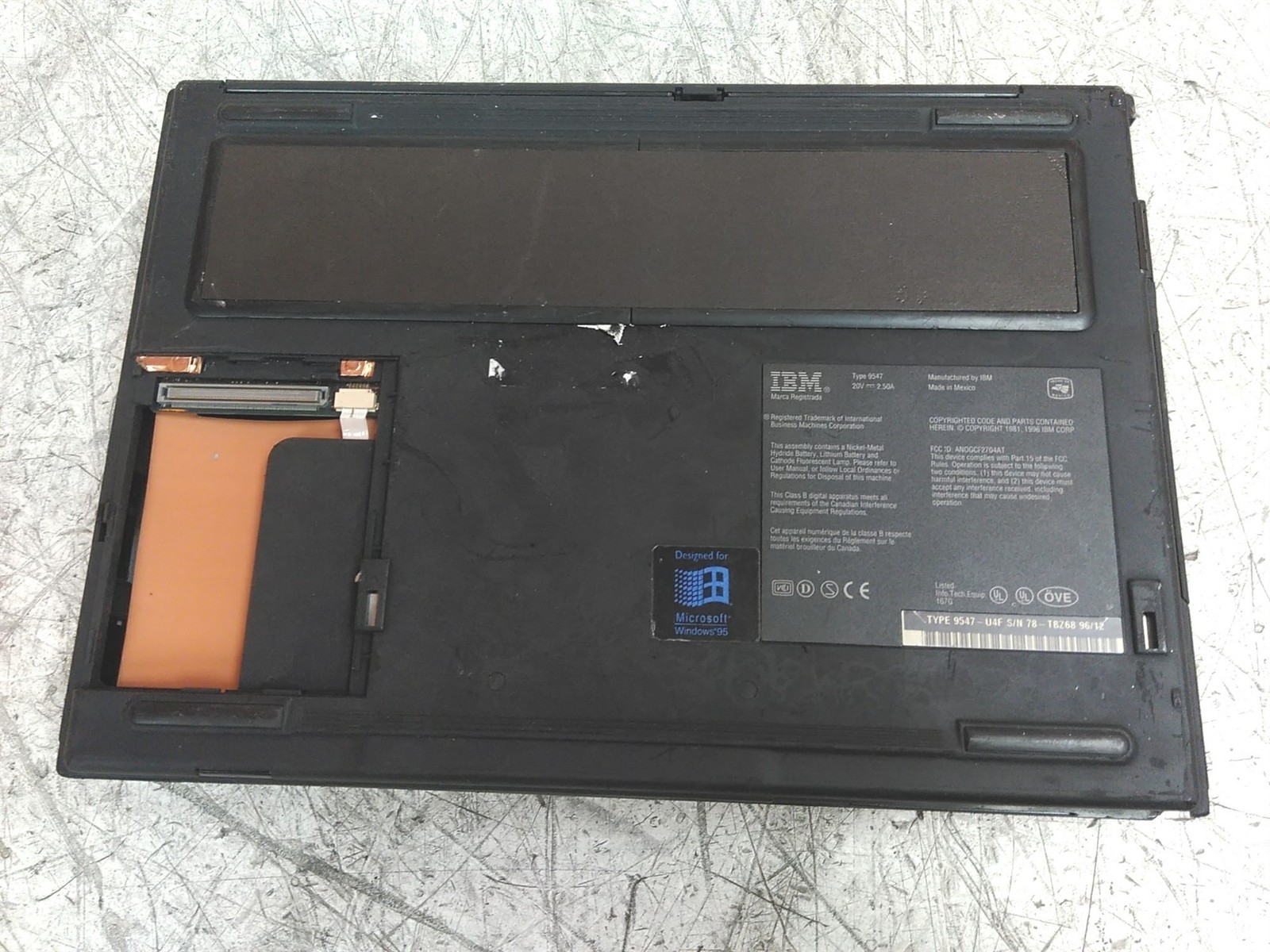 Damaged NO Power IBM ThinkPad 760EL Laptop w/ Battery No RAM No HDD See DESC