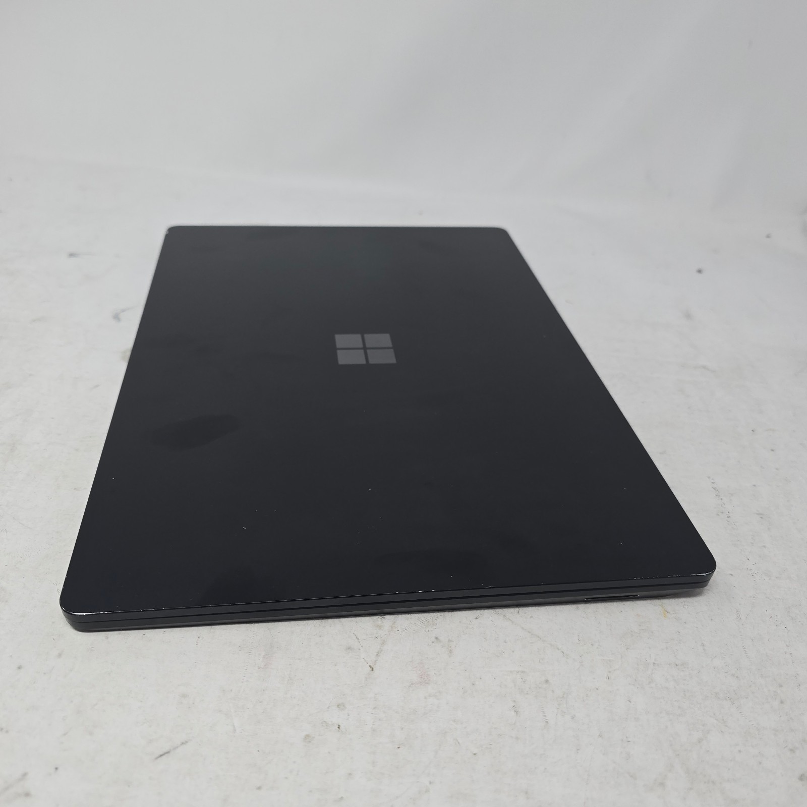 Surface Laptop 3 MODEL 1868 13.5″ TOUCH – i5-1035G7✔8GB RAM✔256GB SSD