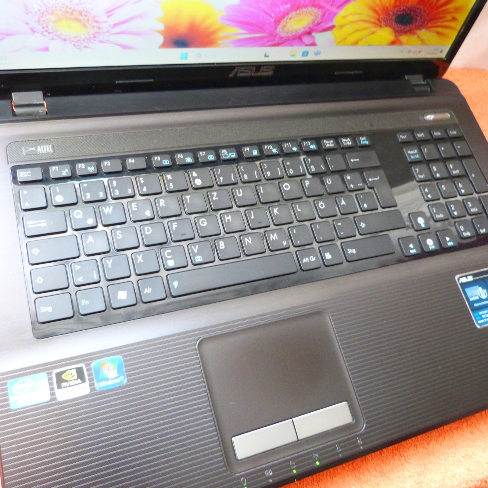 Asus K93 18″ FULLHD Cinema Monster l 20GB RAM NEW l 2TB HDD SSD Windows 11 i7