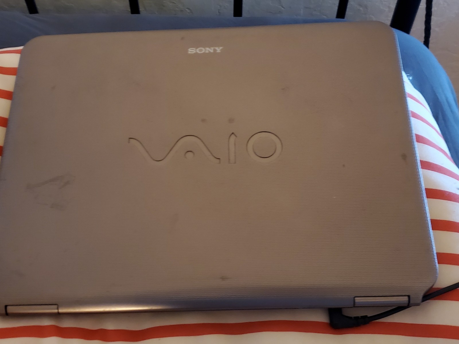 Sony Vaio Laptop VGN-NS325J with Zorin OS 18 And Some Games Preloaded