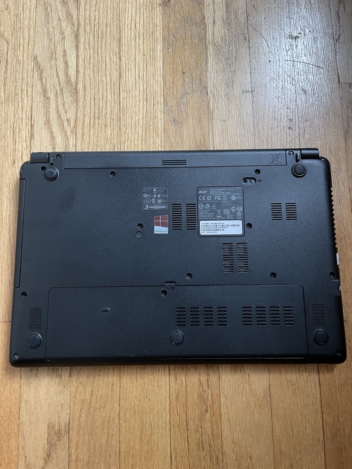 Acer Aspire E1 15.6″ intel i5 CPU 8GB RAM