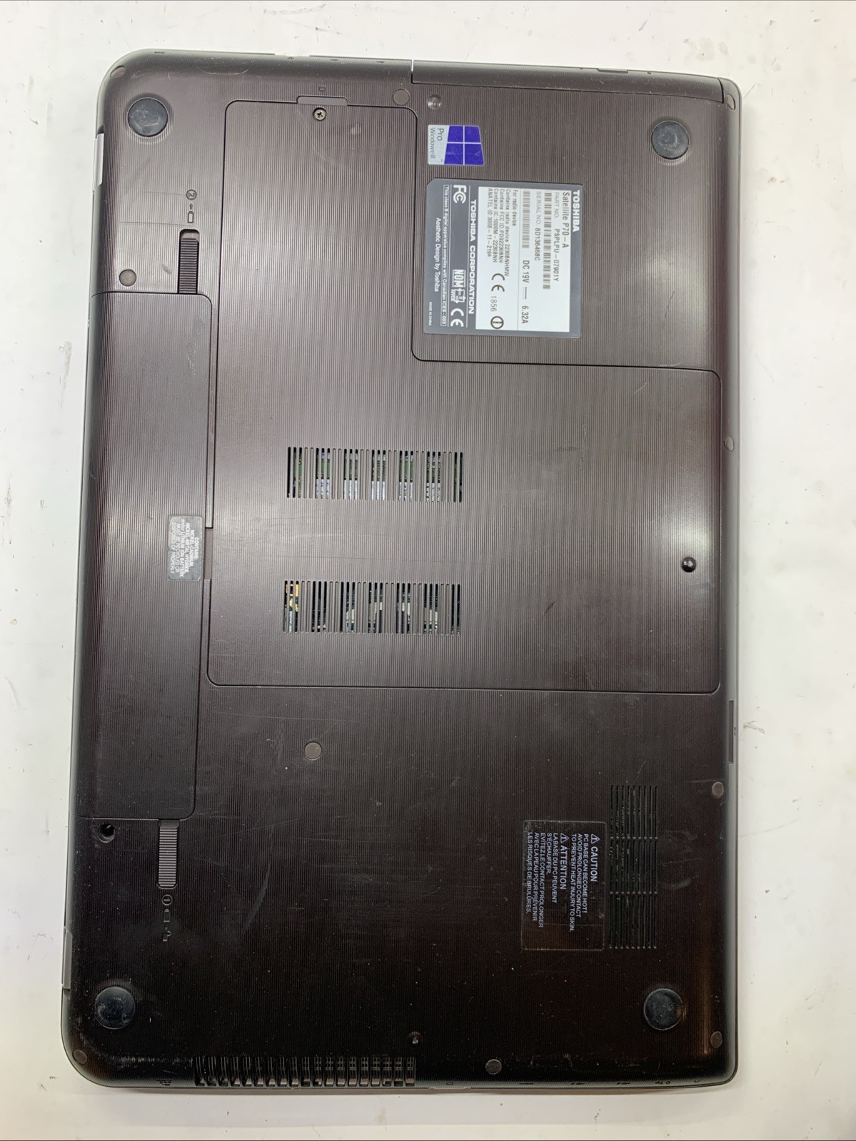 Toshiba Satellite P70-A 17″ FHD i7-4700MQ 24GB RAM 256GB SSD GT 740M Blu-ray
