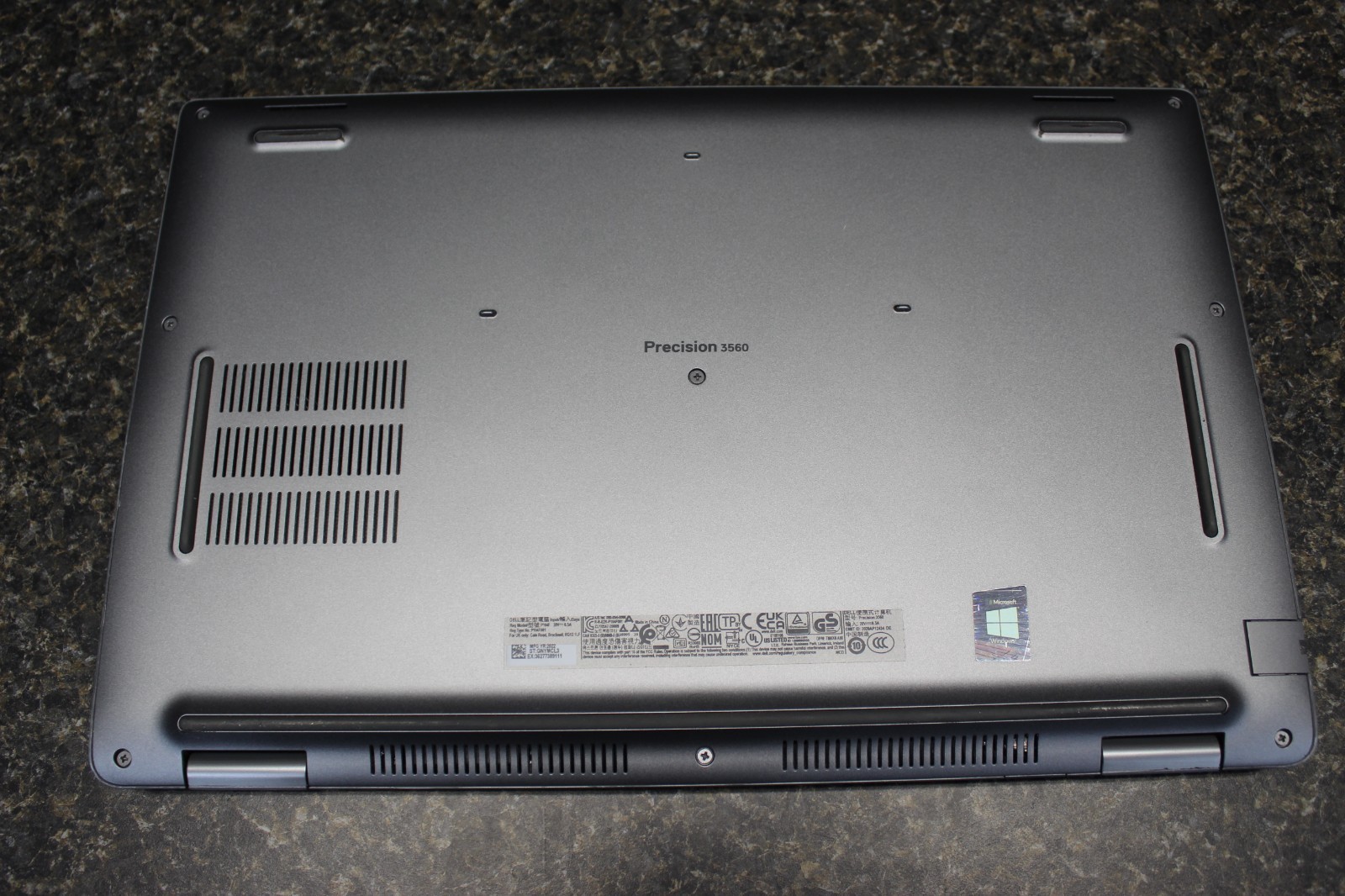 Dell Precision 3560 I7-1185 G7 512GB NvME SSD 16GB DDR4 Win11Pro* see desc