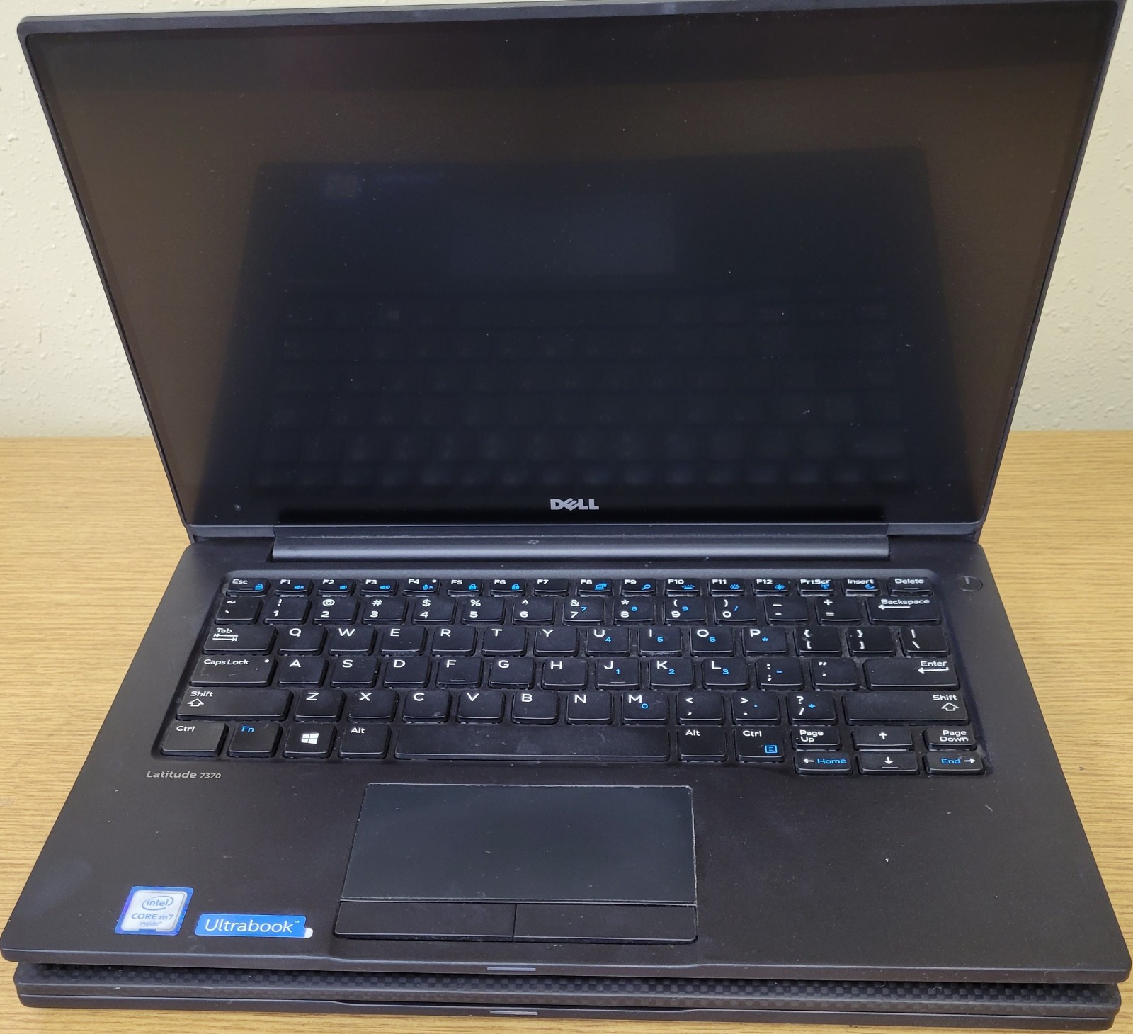 (Lot of 2) Dell Latitude 7370 m7-6y75 1.20GHz 16GB DDR4 W/Batt No OS/SSD/HDD