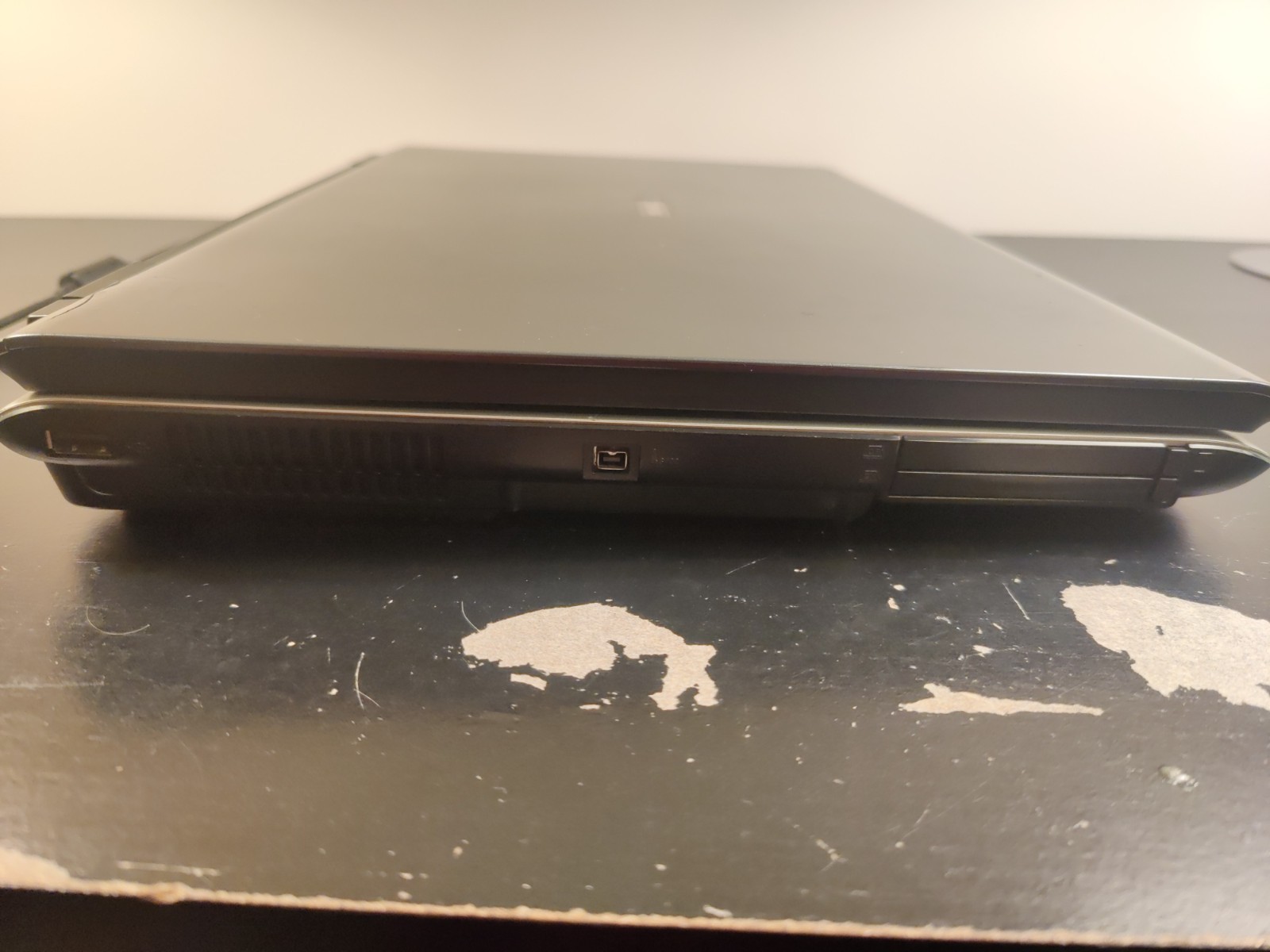 Toshiba Satellite P105 S6084 Retro Laptop Core 2 Duo 1GB RAM 160GB HDD w/charger