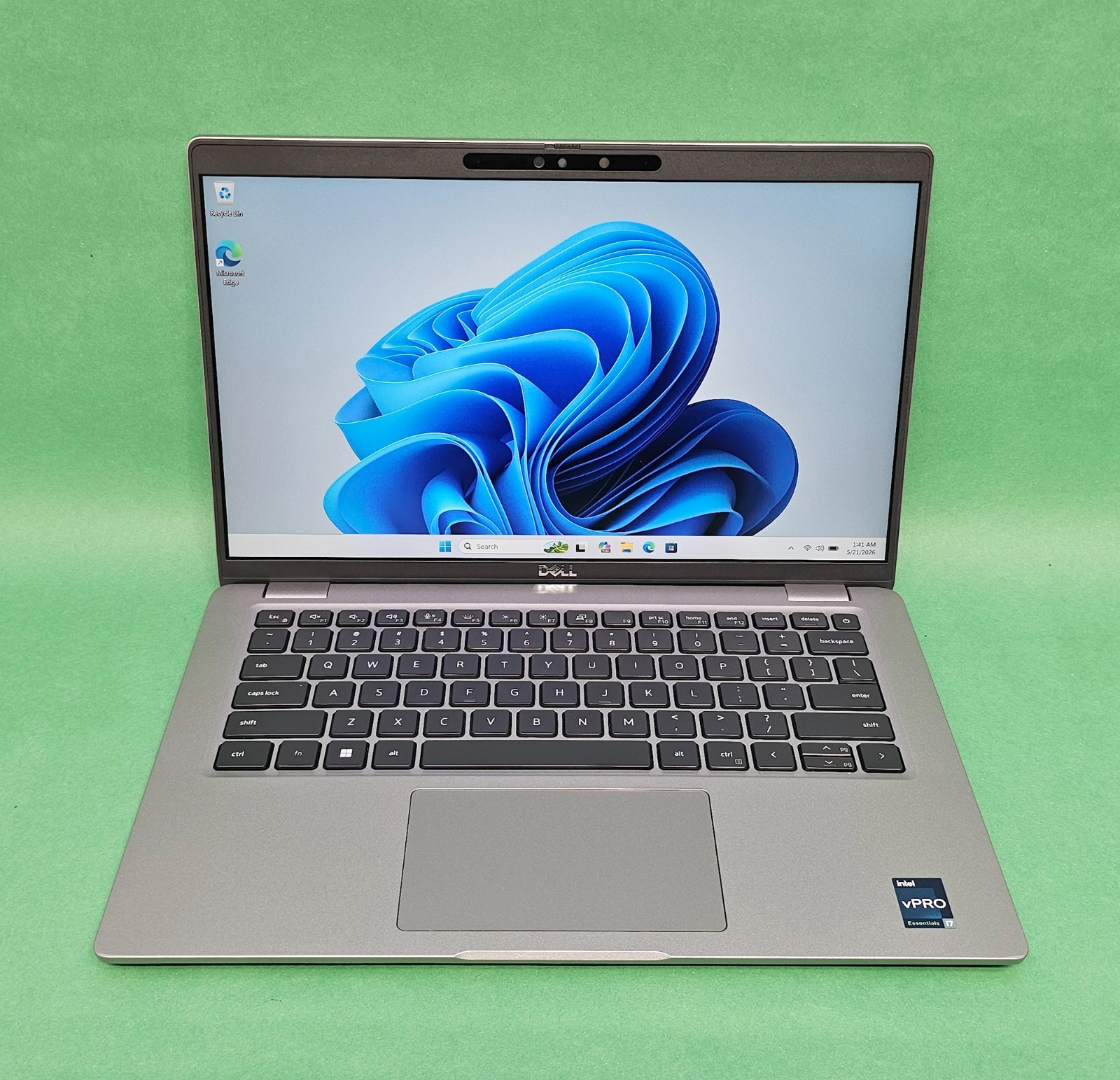 Dell Latitude 5440 14″ FHD Touch Laptop Core i7-1355U 1.70GHz 32GB RAM 512GB SSD