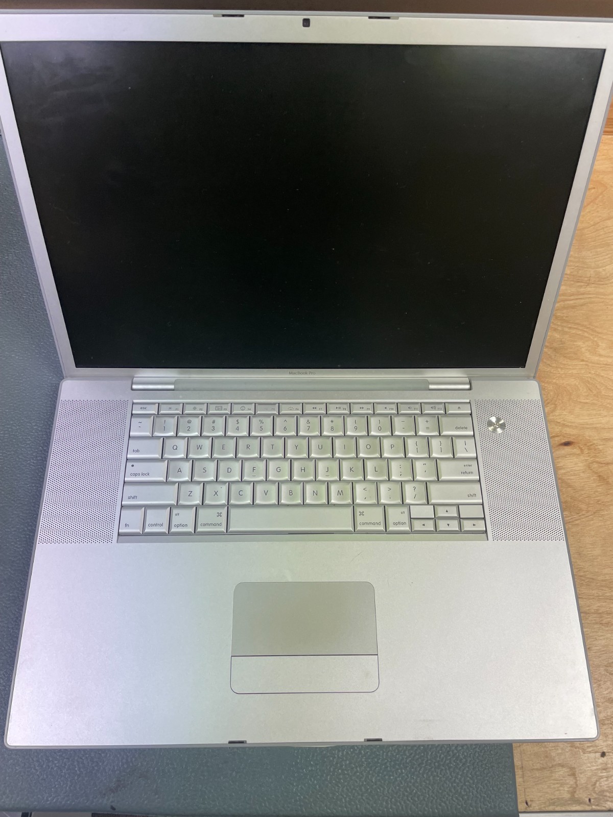 Lot 7 Misc Apple Macbooks AS IS A1229, A1181, A1278, A1286, A1211, A1251, A1286
