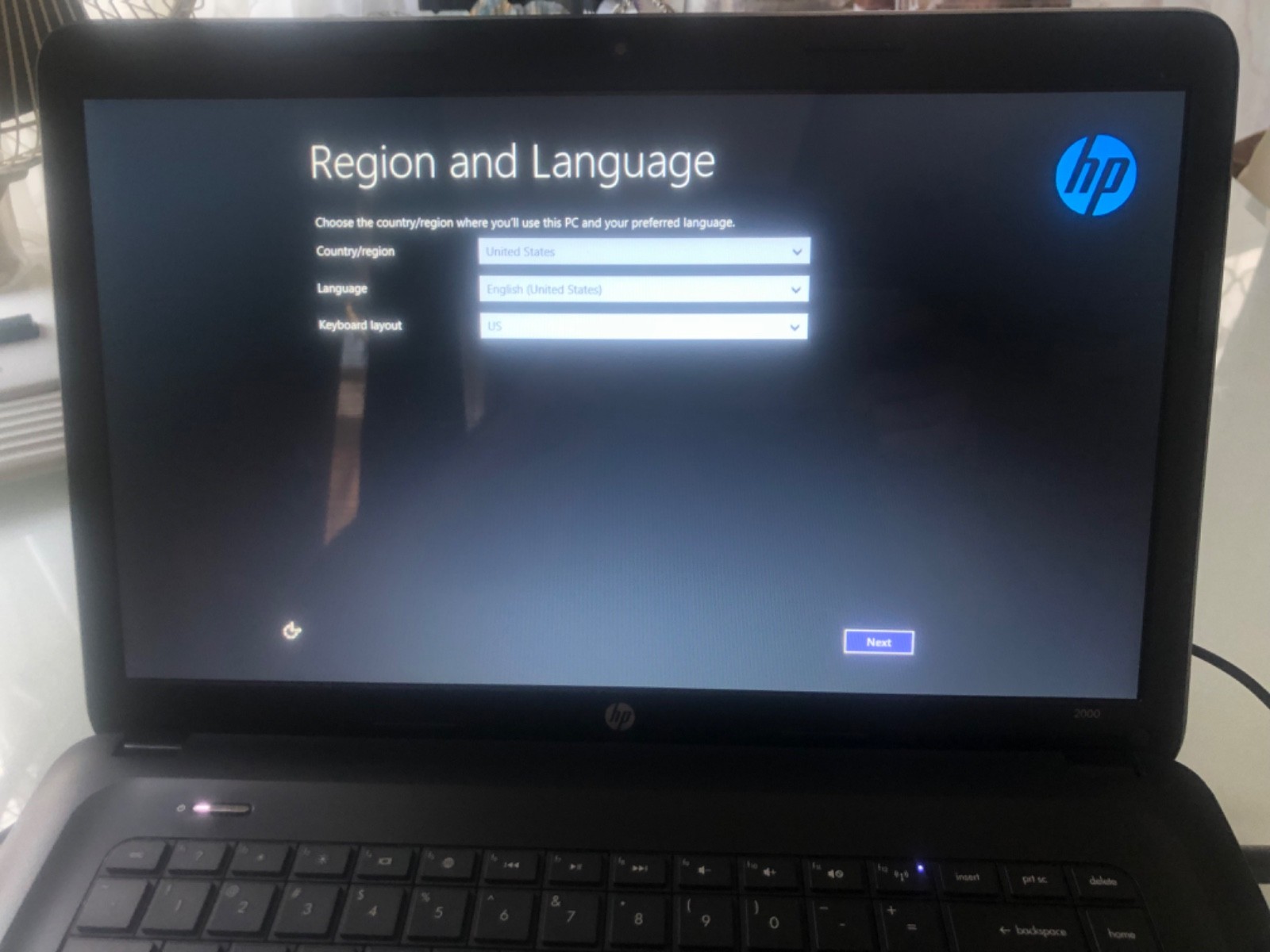 HP 2000 Notebook 15″ AMD E1-1200 1.4GHz 4GB RAM 320GB HDD Windows 8 (Exellent)!!