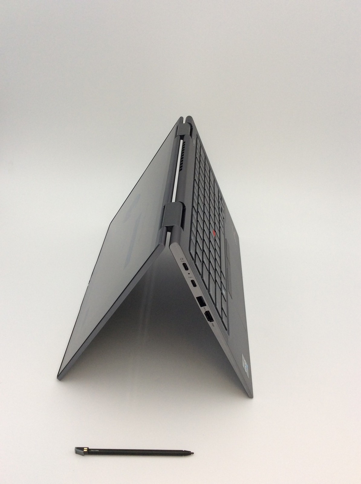 Lenovo Thinkpad X1 Yoga G7 ICi7-2.2GHz 1270P 32GB RAM 512GB SSD W11 14″ TS