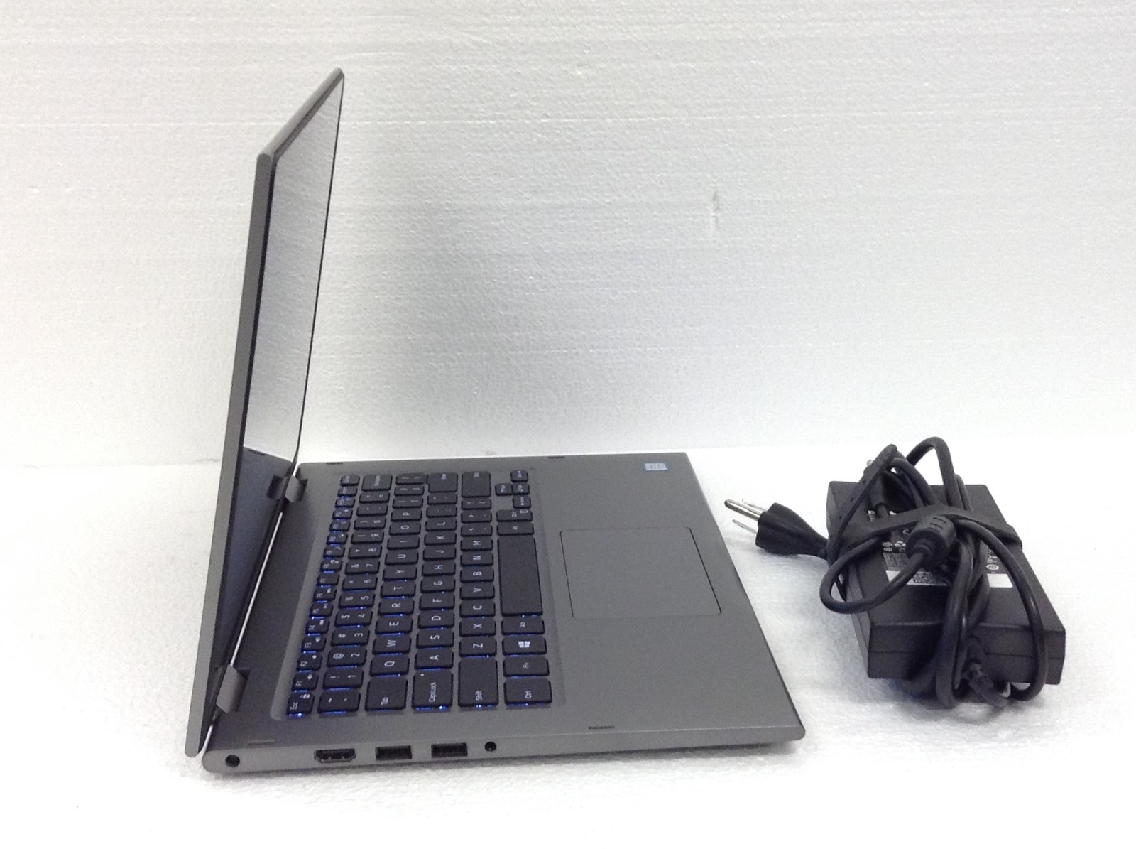 Dell Inspiron 13-5378 Laptop i5-7200U 2.50GHz 13.3″ FHD Touch, No HD & Ram