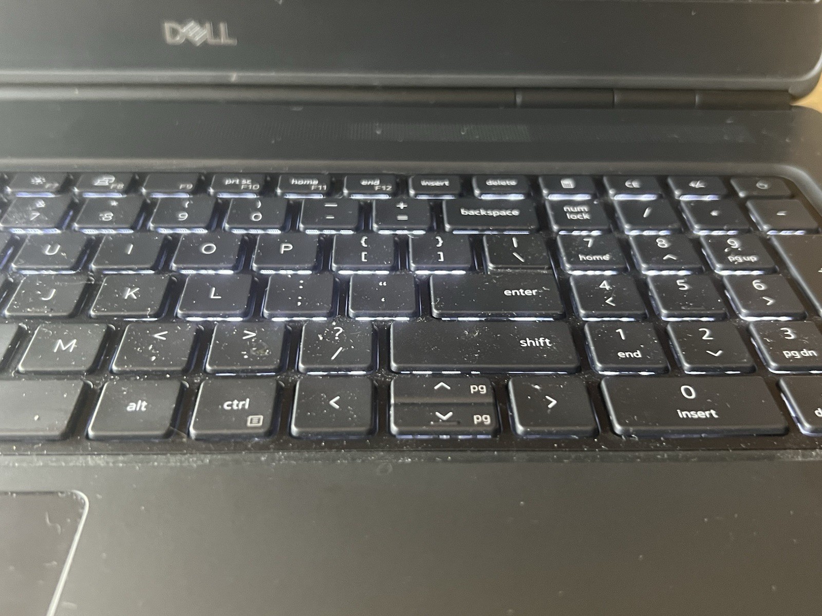 Dell Precision 7750 17.3″ NVIDIA T1000 2.8GHz Intel Xeon W-10855M 64GB 512GB