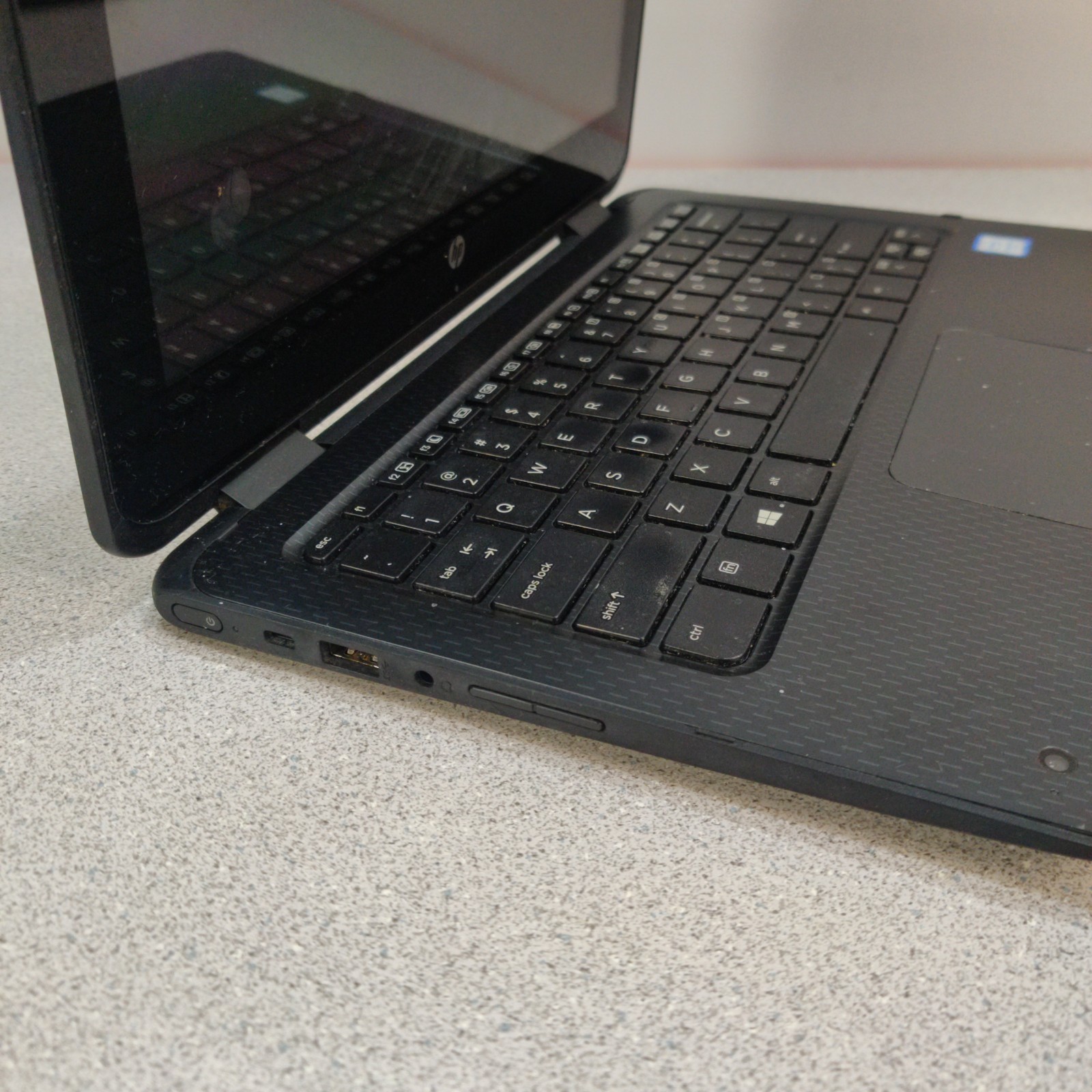 HP ProBook x360 11 G2 EE m3-7Y30 8GB RAM NO SSD/OS/AC ADAPTER FOR PARTS NO POWER