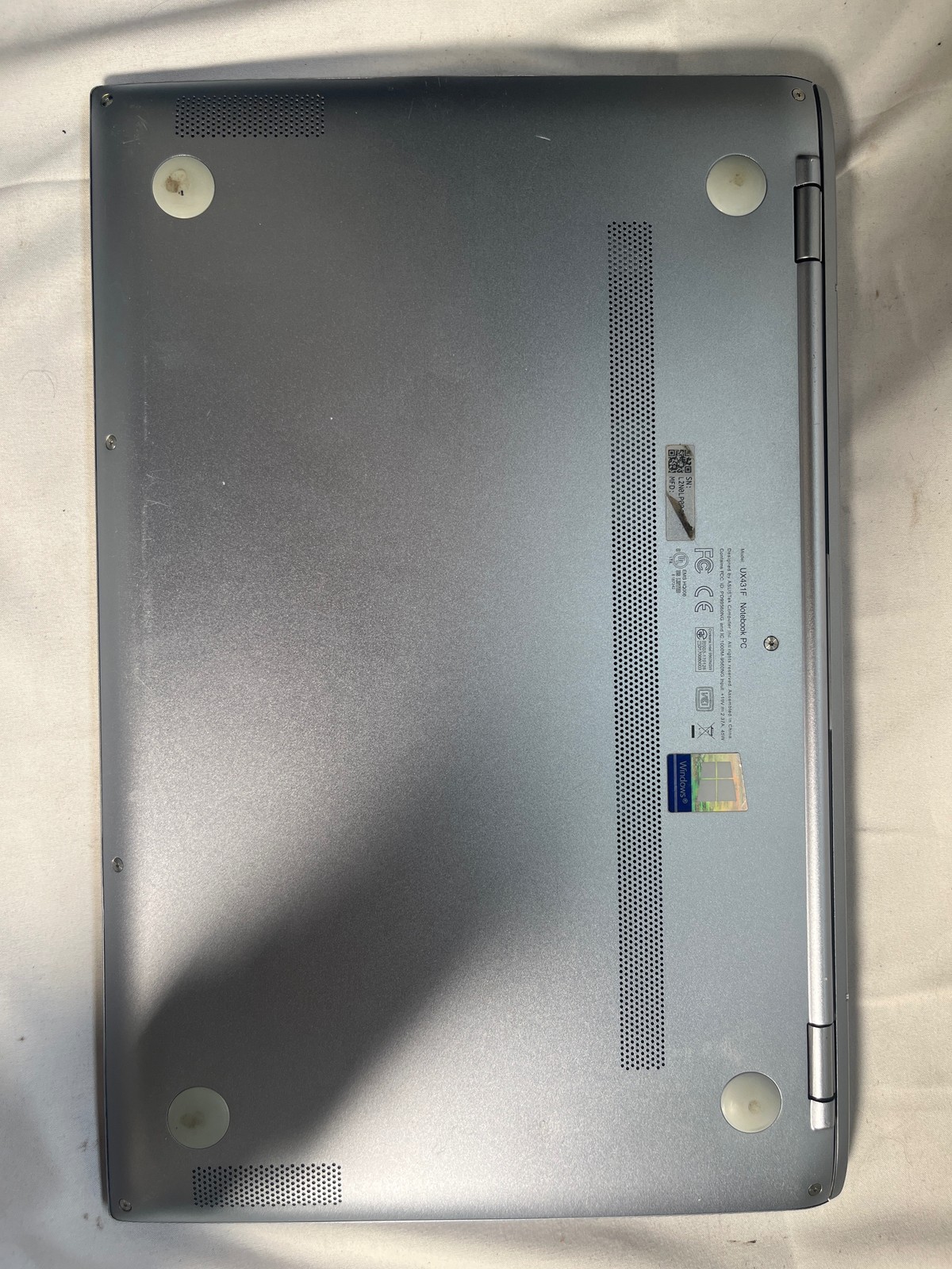 ASUS ZenBook UX431FAC i5-10210U 8GB 512GB SSD 14″ FOR PARTS/REPAIR