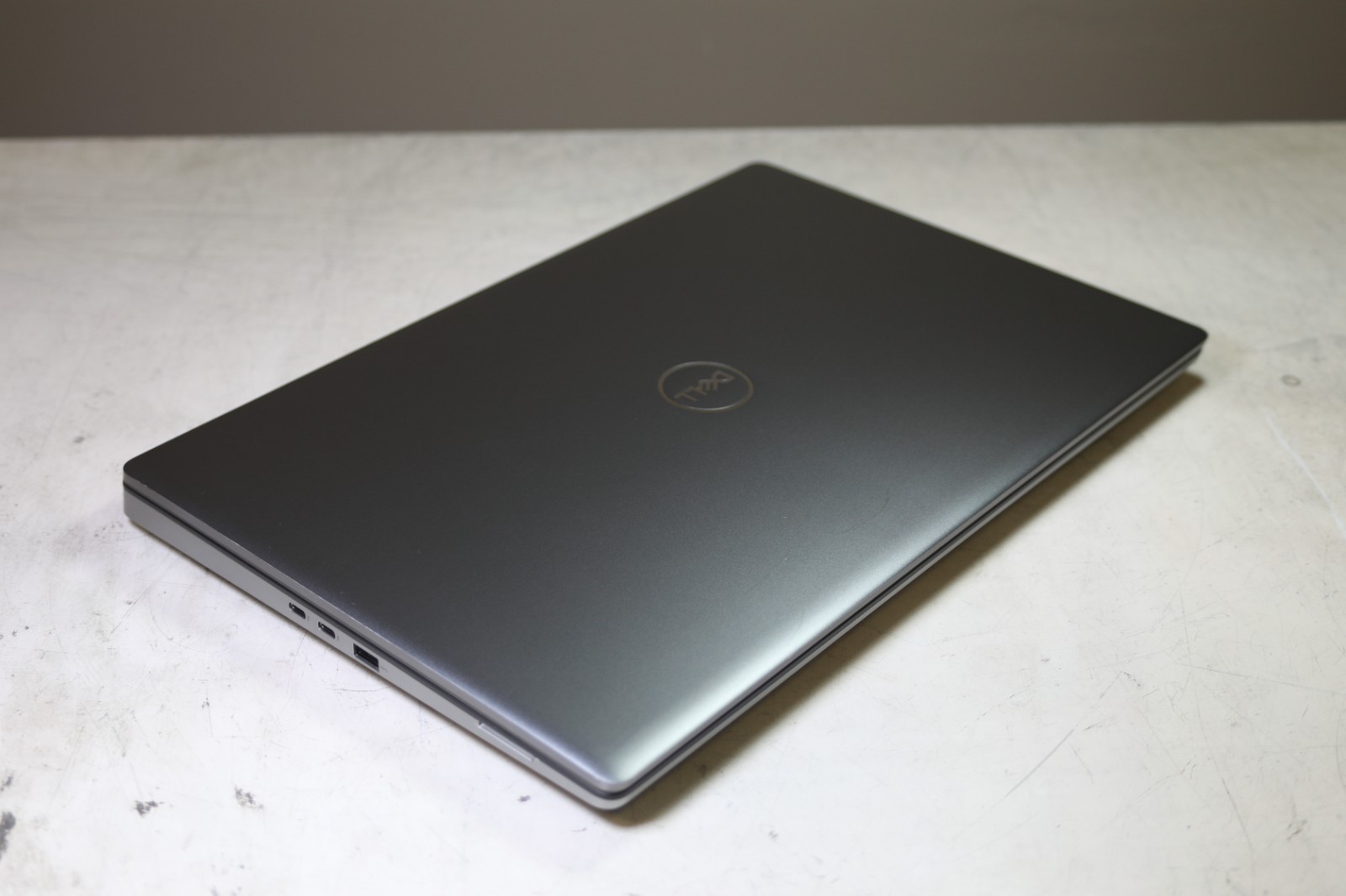 Dell Precision 7750 Intel Core i9-10885H CPU 2.40GHz-16GB RAM-512GB NVMe-WIN 11