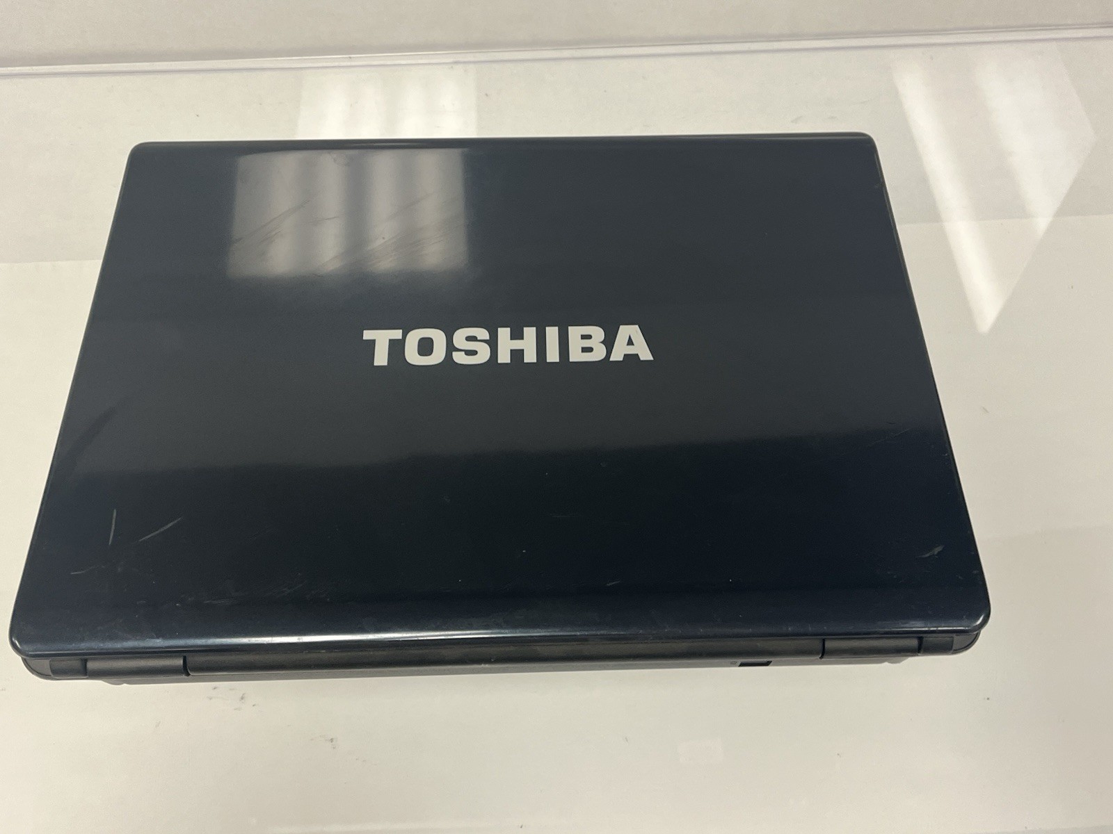 Toshiba Satellite L305-S5955 Intel Celeron CPU 900 2.20GHz 2GB Ram 160GB HDD