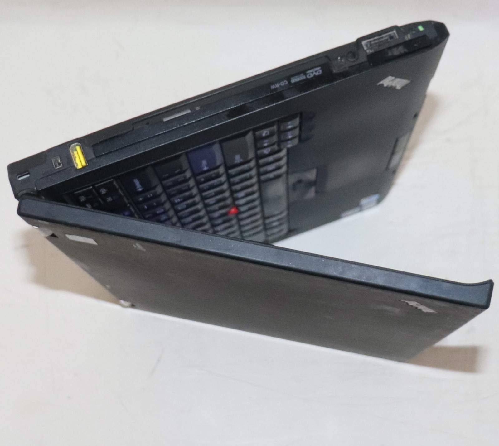 Lenovo ThinkPad T410|Core i5@2.67 GHz|4GB RAM|500 GB HDD|WIN 7. PROF|Webcam