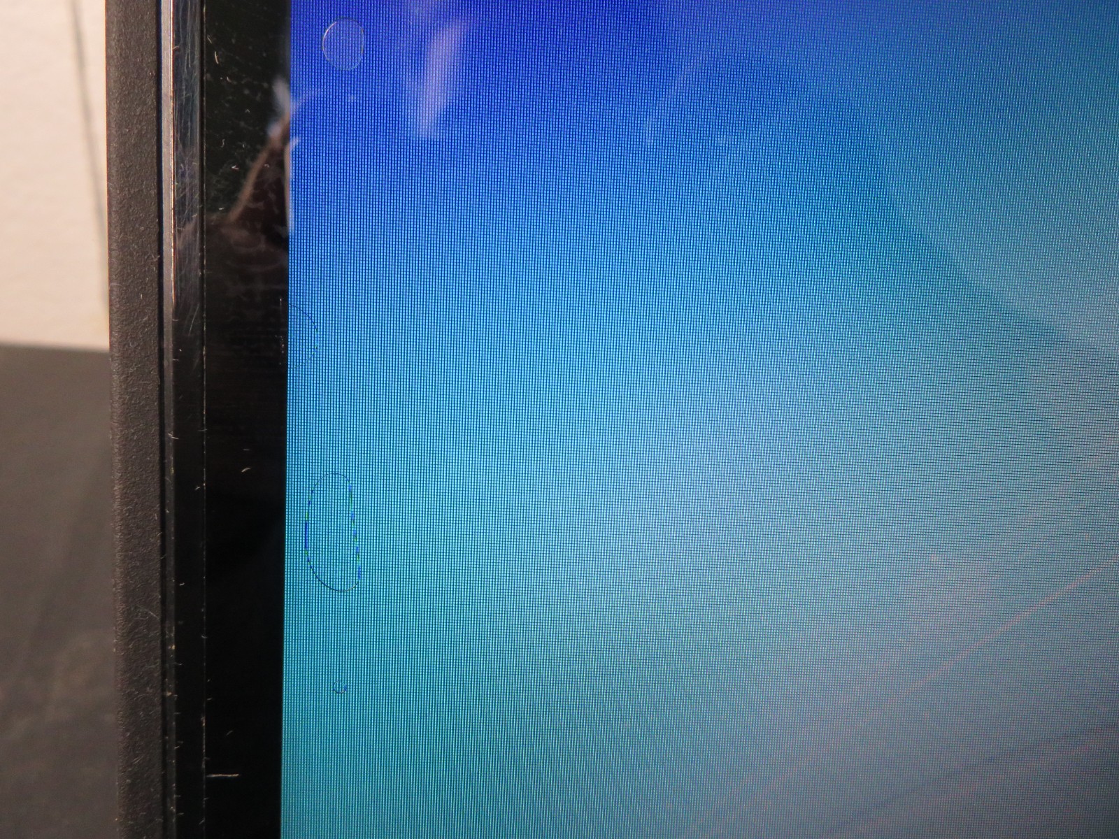 Dell Inspiron 3537 Laptop i3-4010U 1.7GHz 6GB 250GB HDD 7 Pro BAD BATTERY