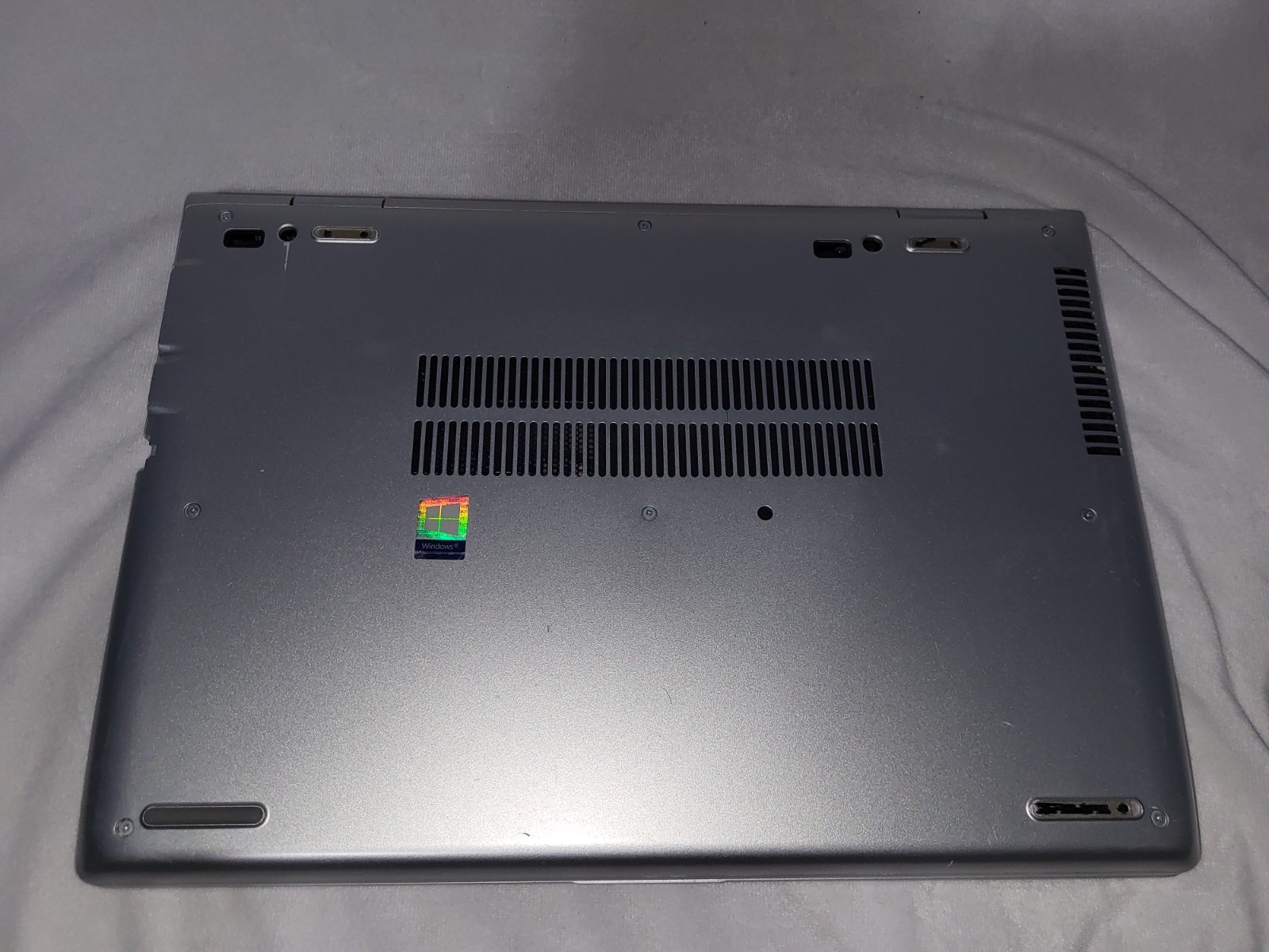 HP ProBook 645 G4 Ryzen 5 Pro 2500u 2.0GHz 8GB RAM no HHD Touch Screen -No Os
