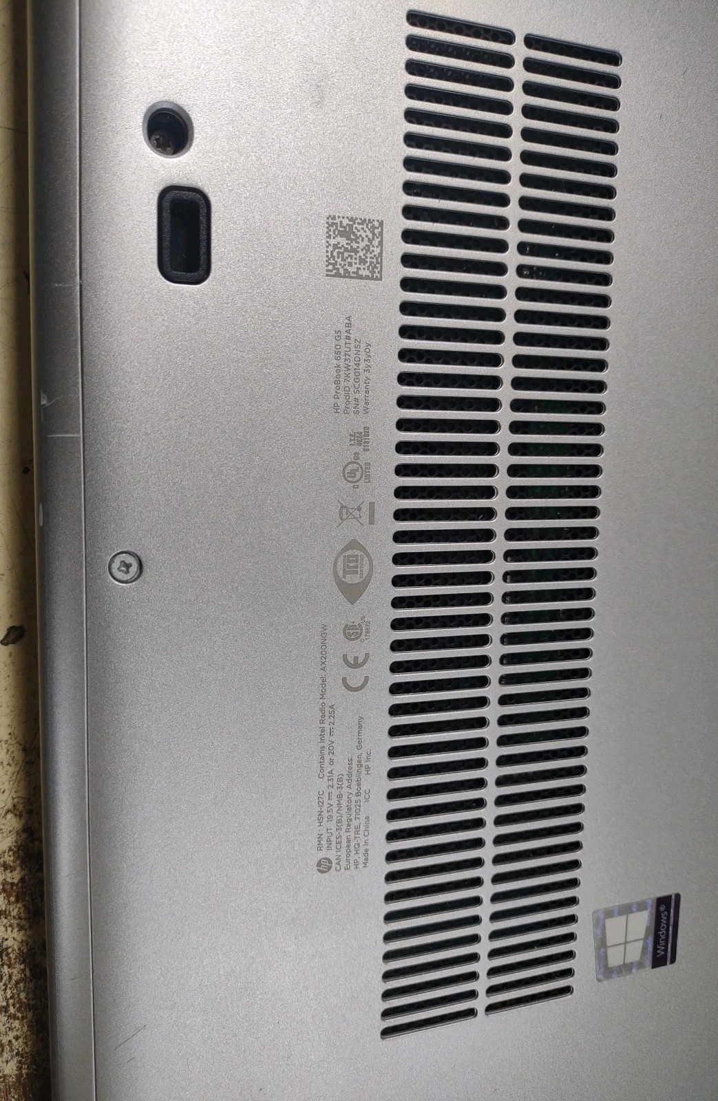 HP Probook 650 G5 LAPTOP 15.6 W/ i5-8365U 1.60GHz, 8GB, 256GB.