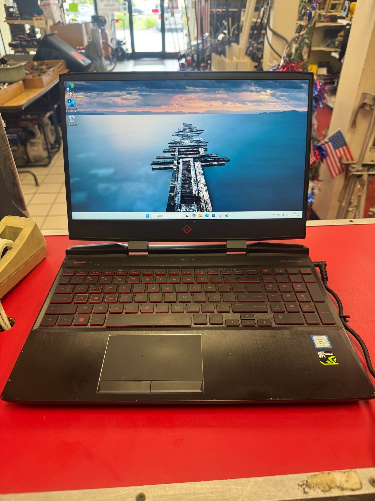HP Omen 15.6 inch (1TB, Intel Core i7 8th Gen. 2.20GHz, 16GB)…