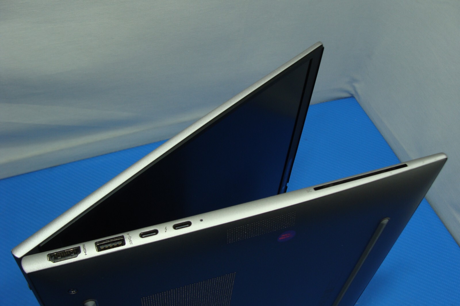 HP ZBook Firefly G9 14″ FHD+ Workstation i5-1250P 16GB 256GB SSD Warranty 2025