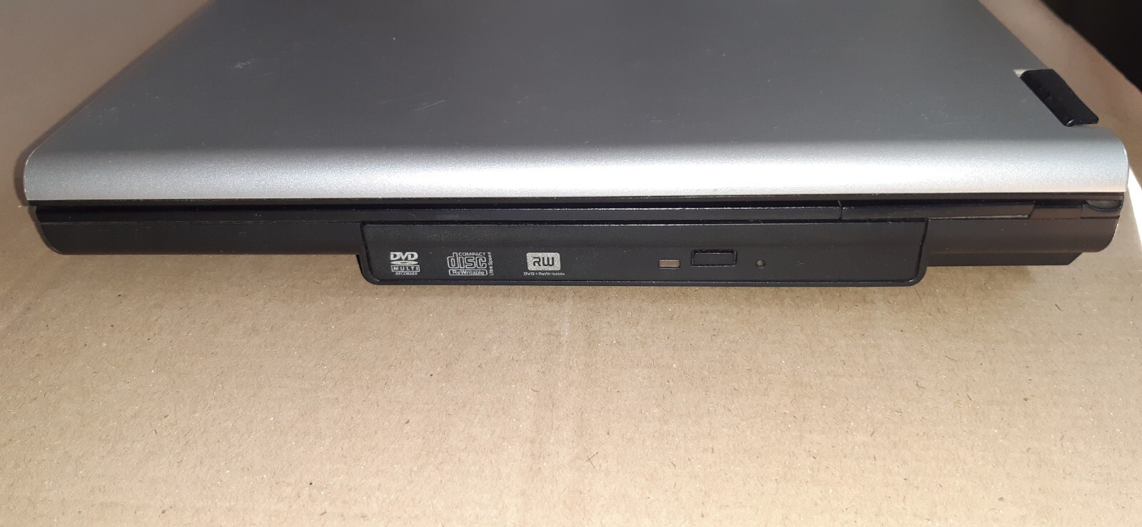 Toshiba Satellite l30-134 Celeron® M CPU 410 1.46 GHz 1.5GB RAM, 120 GB HDD Win7