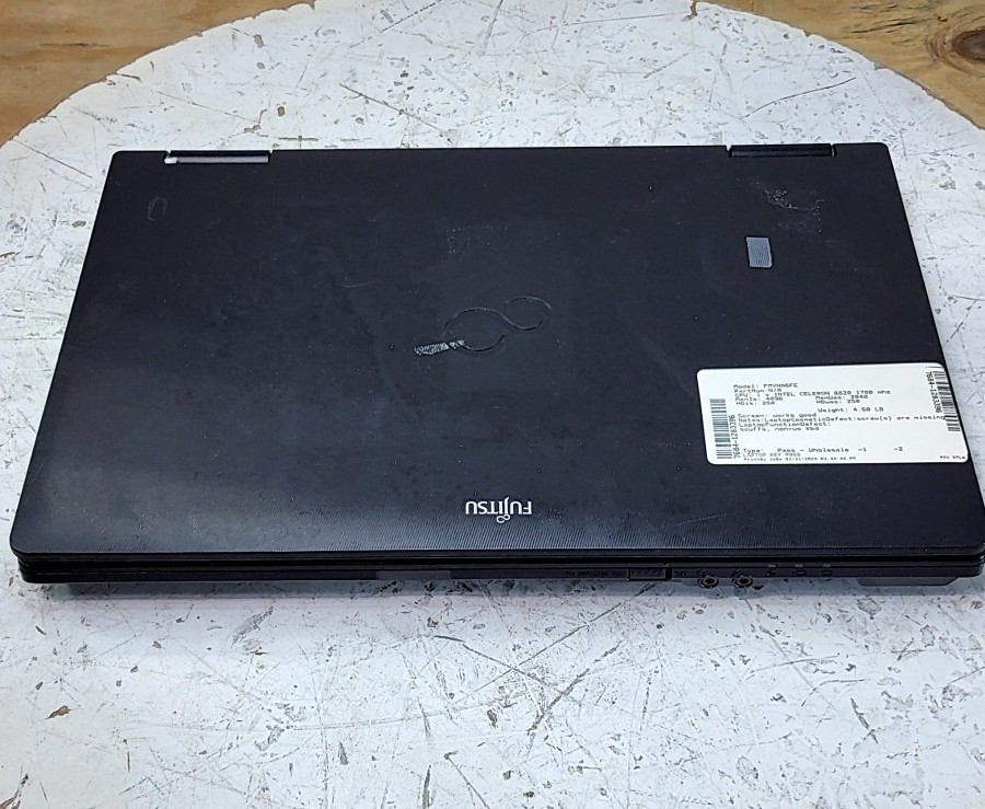 FUJITSU FMVNA6FE Laptop Intel Celeron B820 4GB 250GB SEE NOTES