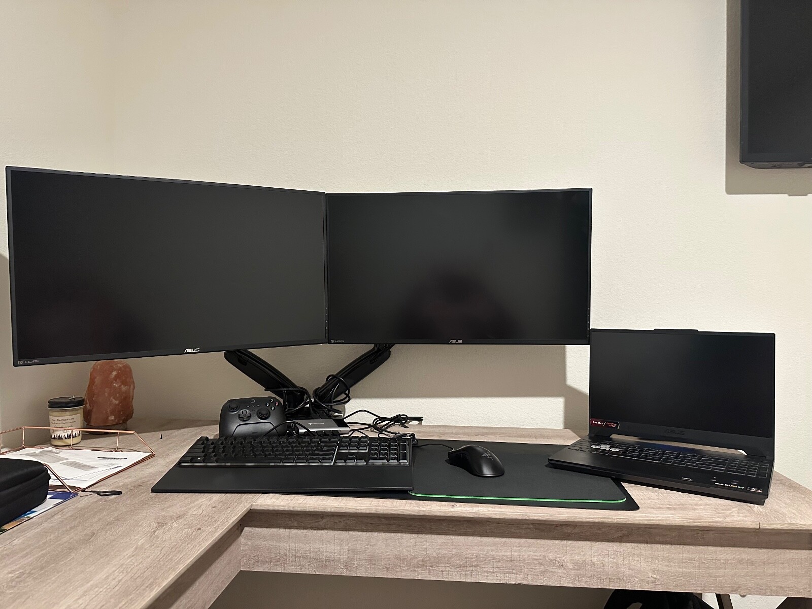 asus tuf gaming a15 gaming laptop with 2 monitors