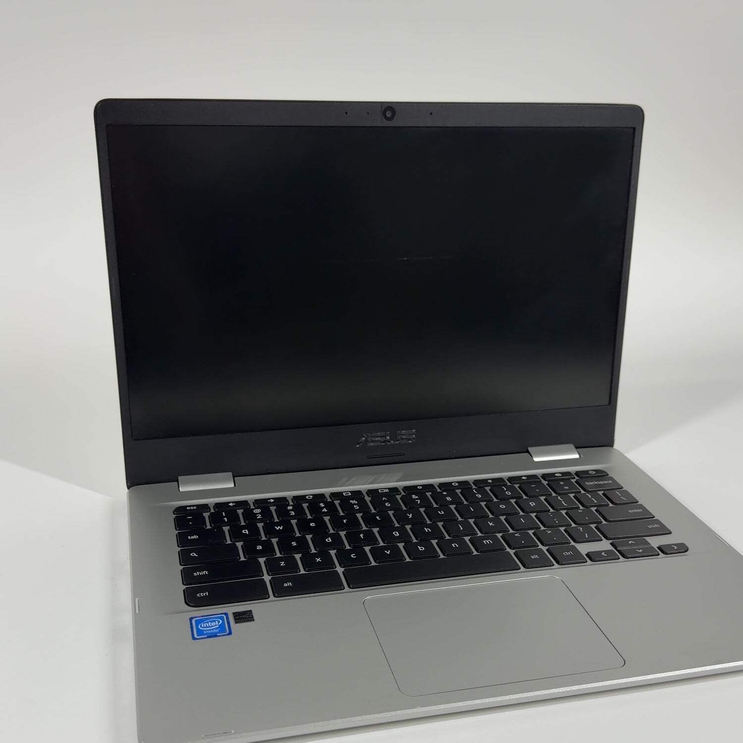 Asus Chromebook CX1 C423N 14″ Celeron N3350 1.0GHz 4GB RAM 64GB SSD
