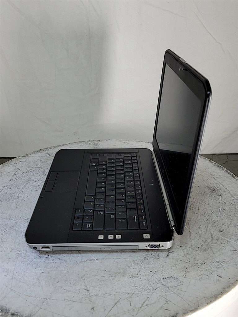 DELL LATITUDE E5420 14″ Laptop Core I3-2330M 4GB 320GB SEE NOTES