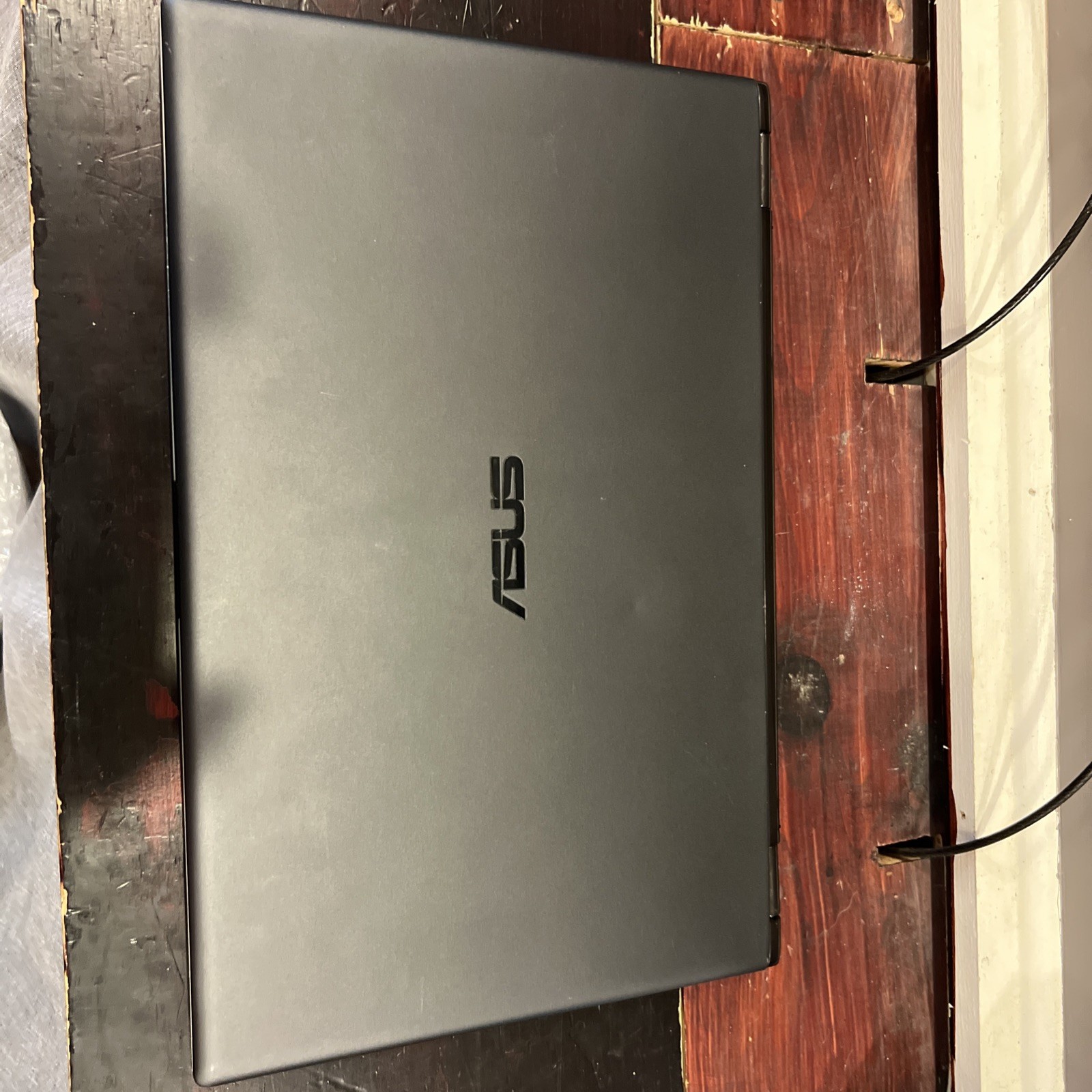 ASUS Q536F i7-8565U 16GB 15.6″ 4k Touch GeForce GTX 1050 Ror parts