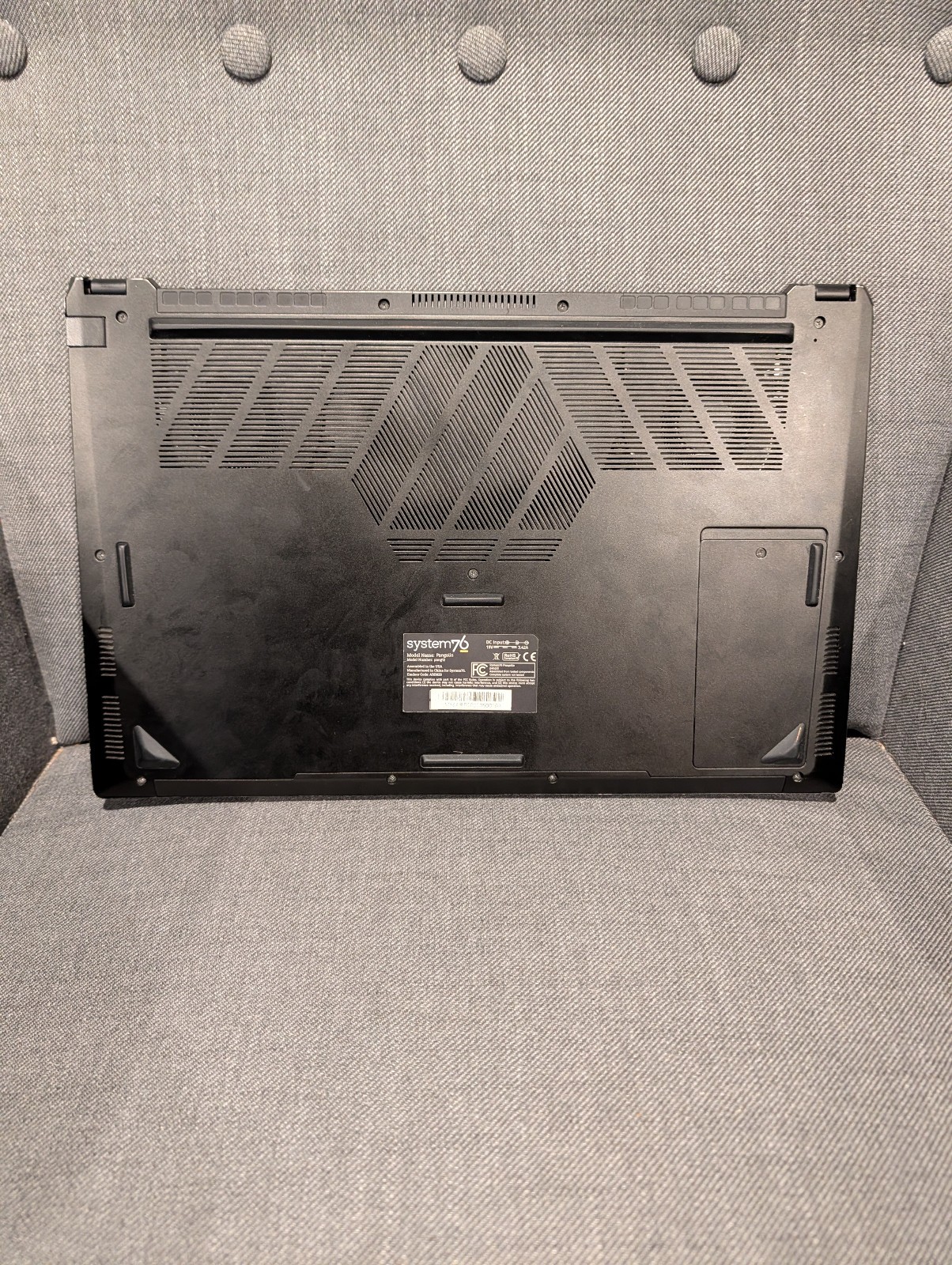 System76 Pangolin (pang12) — AMD Ryzen 7 6800U, 32GB RAM, 1TB NVMe