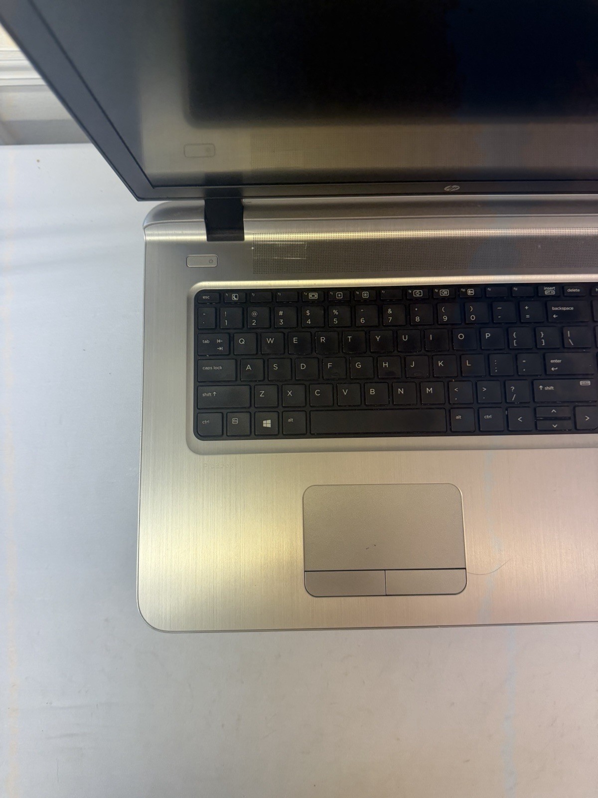 HP Probook 470 G3 Laptop – Good Screen – Intel i5-6200U – RAM 8 GB – Read Des