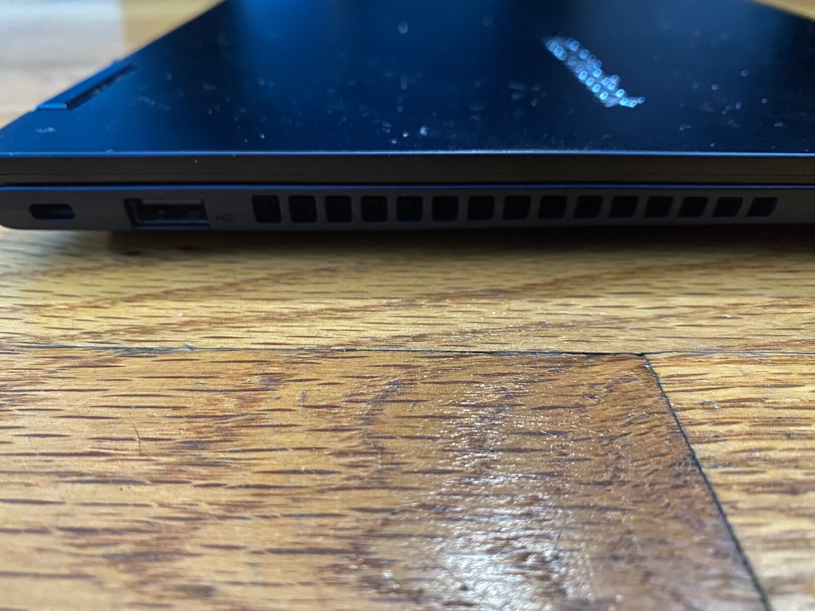 ASUS VivoBook Flip 14 TM420UA (Ryzen 5 5500U) Windows 11, Comes with Charger