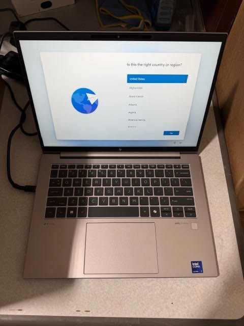 HP ZBook Firefly 14 G11 Mobile Workstation Laptop PC 14″ U7 16GB 512GB SSD Pro