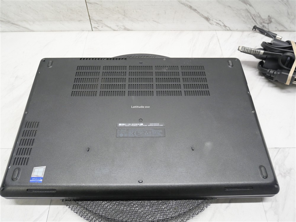 DELL E5591 15″ LATITUDE Laptop i5-8400H 2.50ghz 8GB AC Adapter & BAT 1920×1080